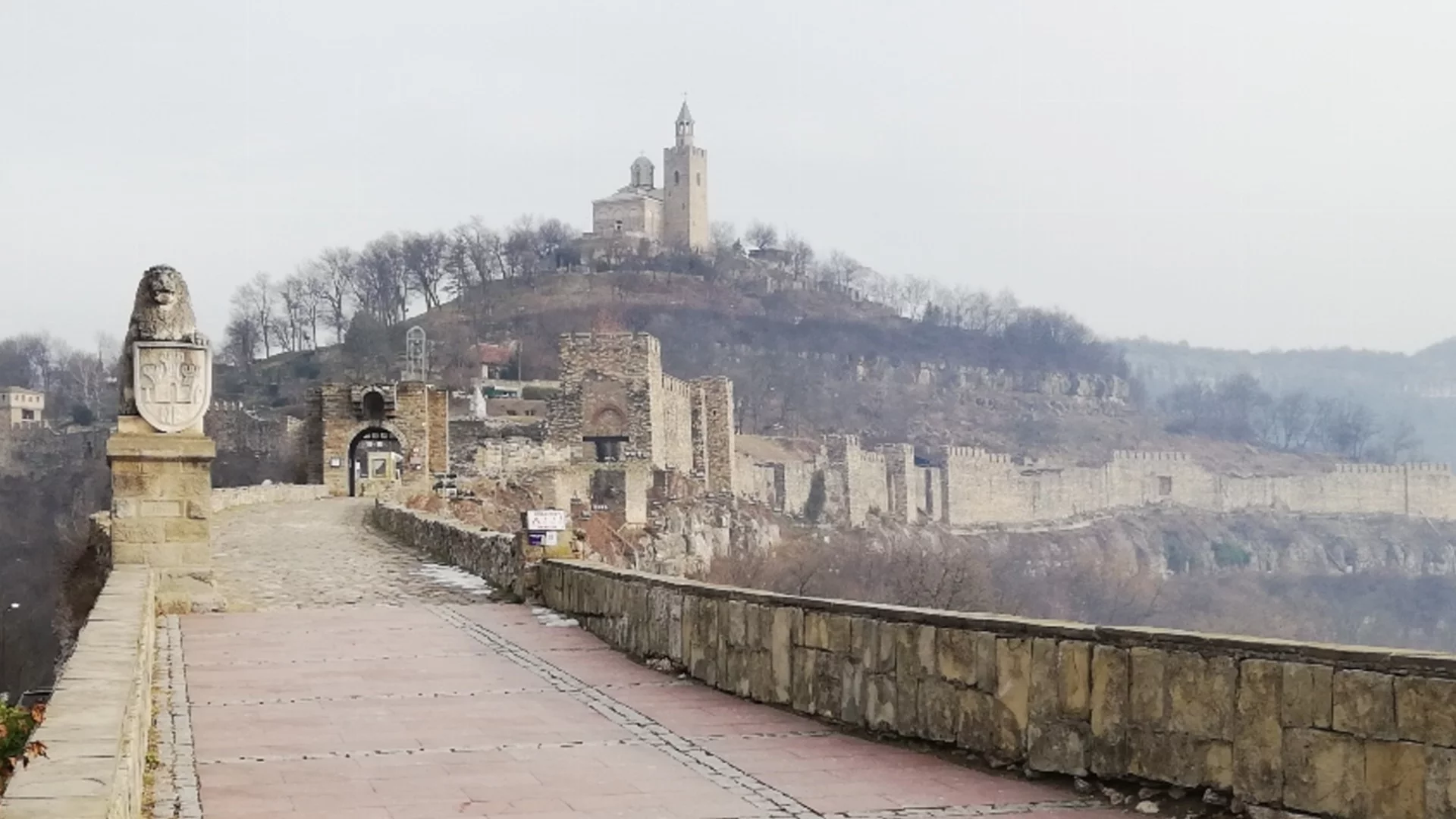 "Кроношпан" със сигнал за мръсен въздух във Велико Търново: Видяхте ли, не е от нас!