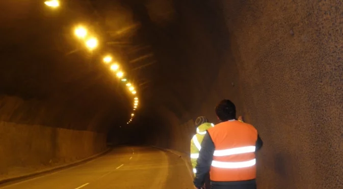 Промени в движението в тунел на АМ “Струма“