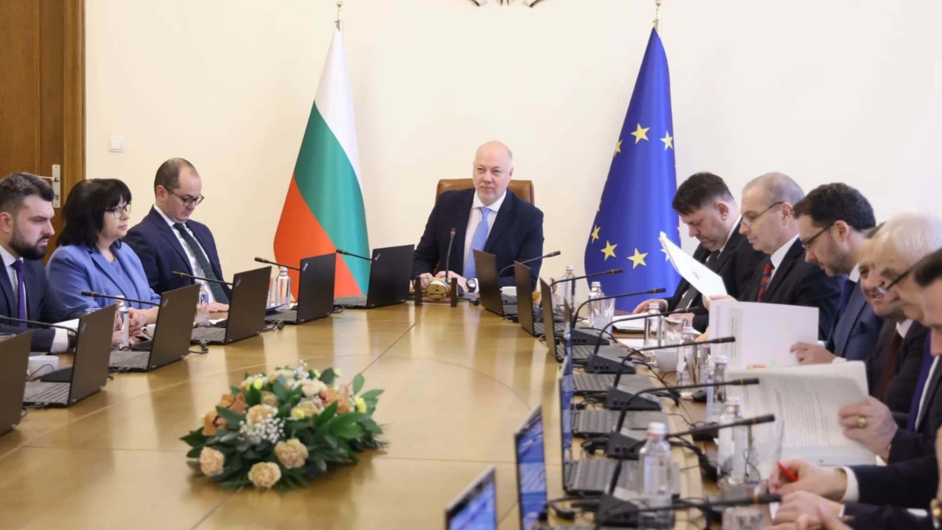 Предизборно: Правителството наля над 10 милиона евро в МВР