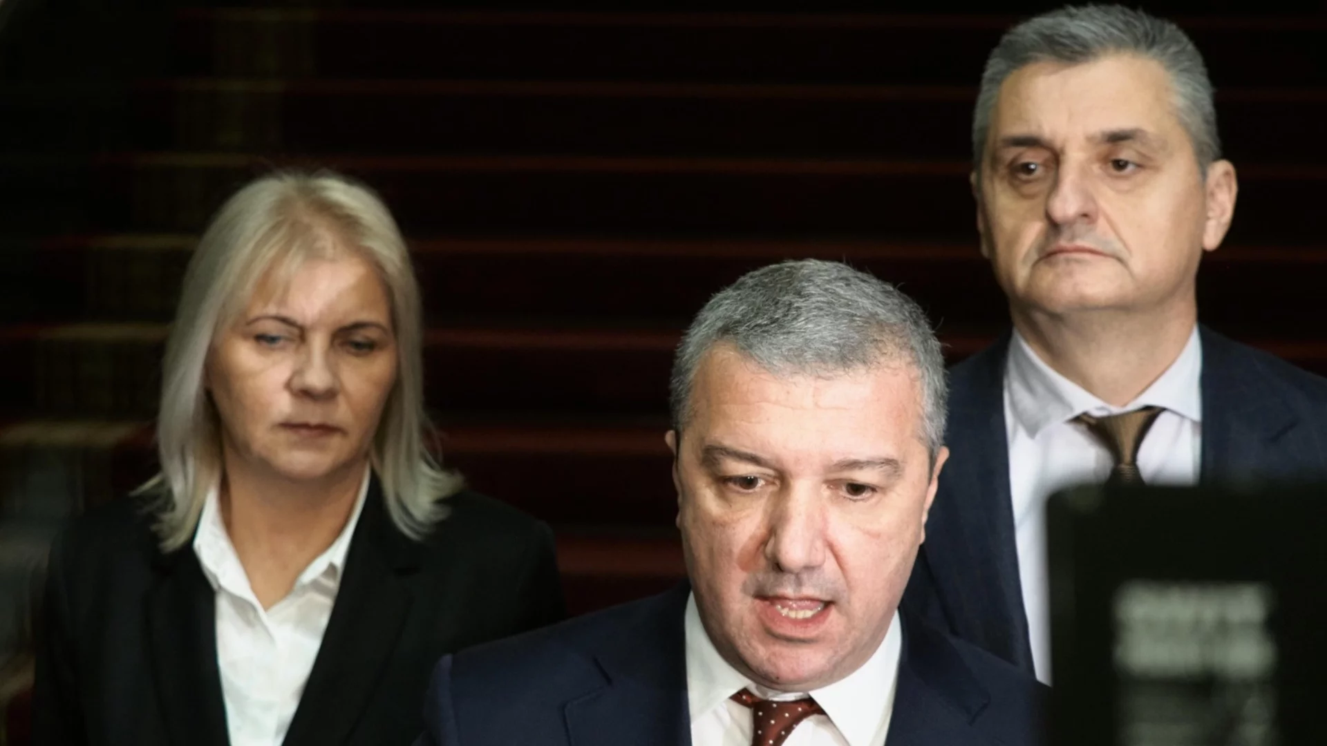 С мрачни сценарии и доза популизъм: БСП поиска гласуване за Бюджет 2026