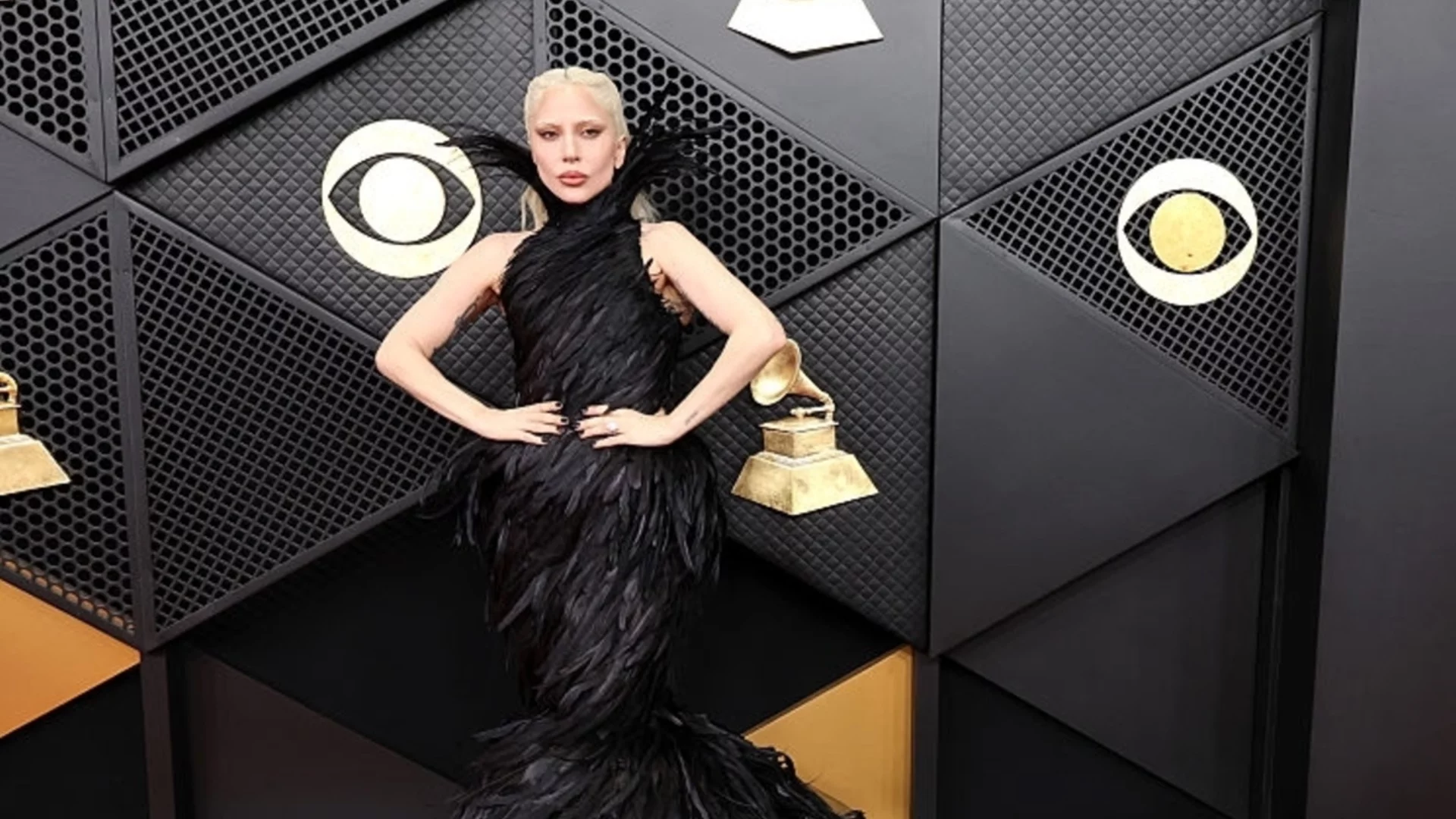 Лейди Гага за малко да се откаже от "Грами", но направи зрелищно рок изпълнение  (ВИДЕО)