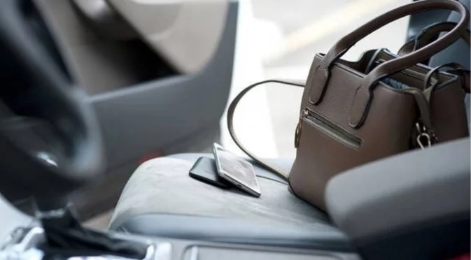 Невидими куршуми: защо свободните предмети в колите са опасност
