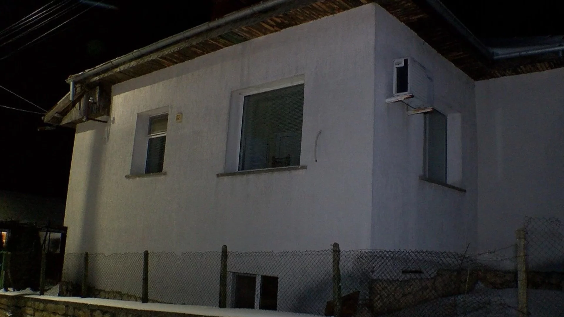 Полицията разследва случай с изтезания и зверства над животни в село Царевец (СНИМКИ)