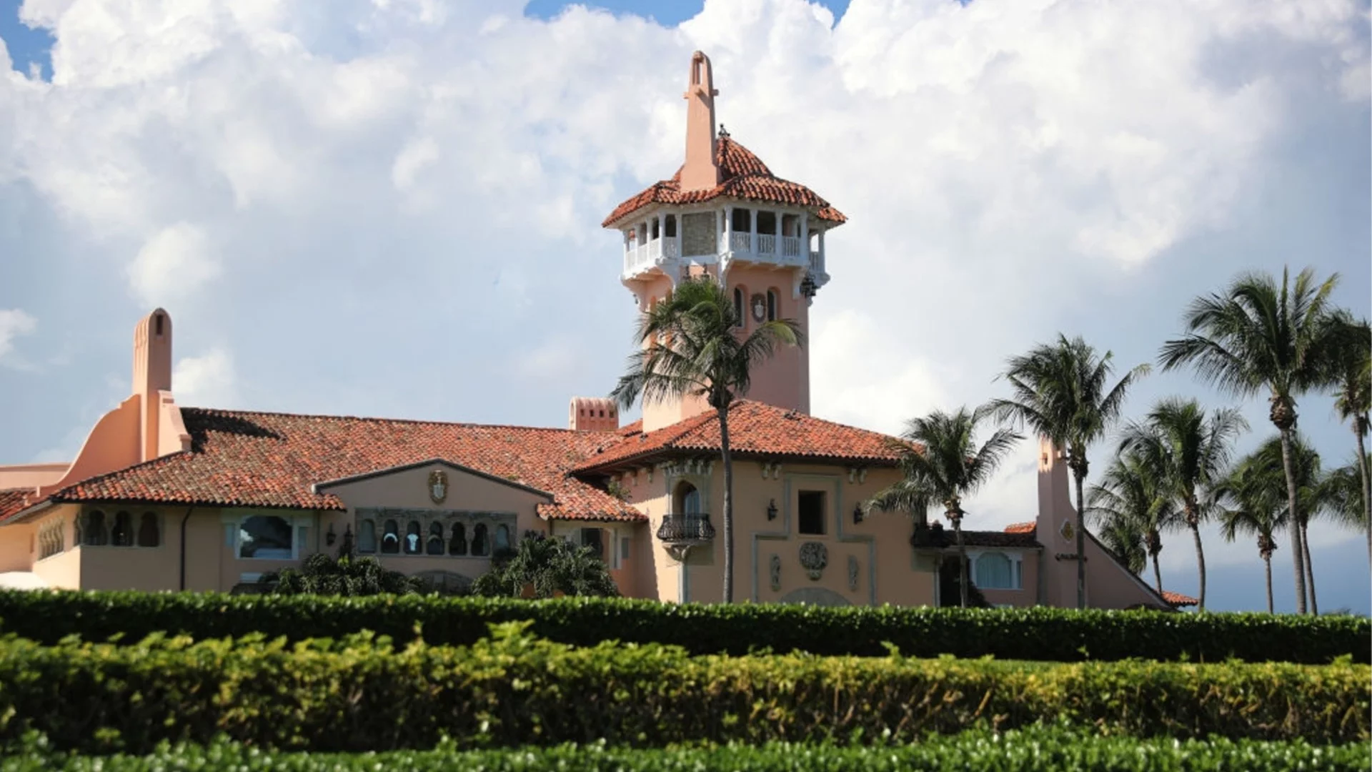 Заради опит за убийство на Тръмп: Доживотен затвор за мъж, дебнал го с пушка край голф игрището му