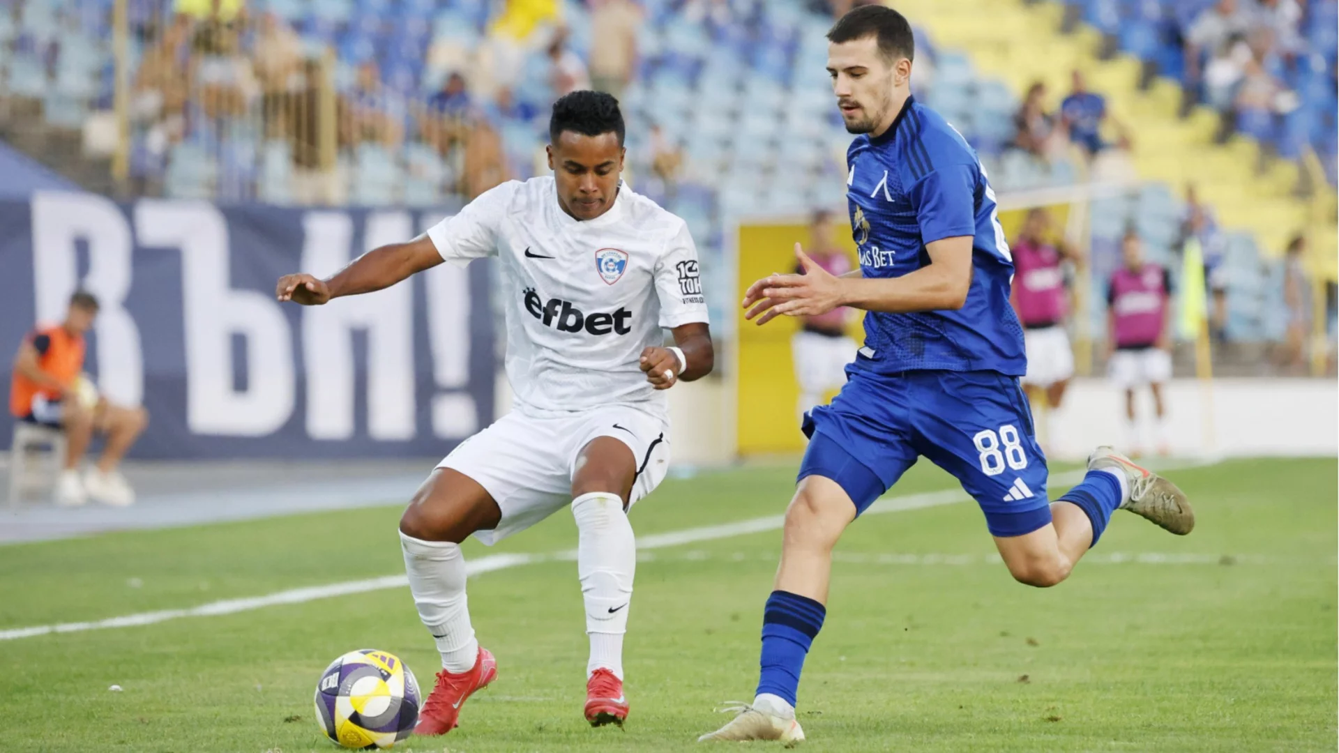 Ботев Пловдив договори новия Око-Флекс! „Канарчетата“ взимат звезда на тим от Първа лига