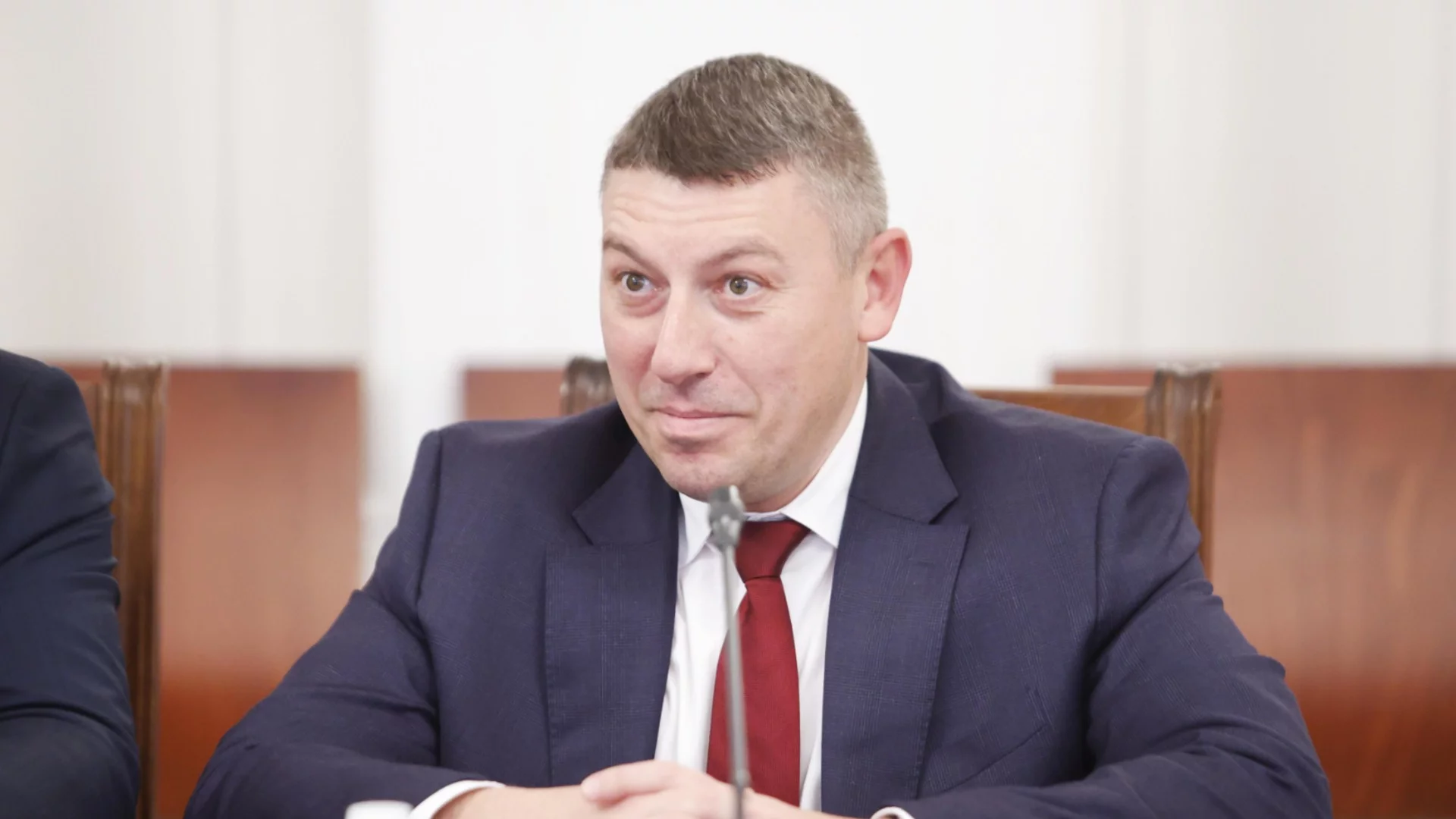 Деньо Денев потвърди: В ДАНС има сигнал за случващото се в хижата до Петрохан