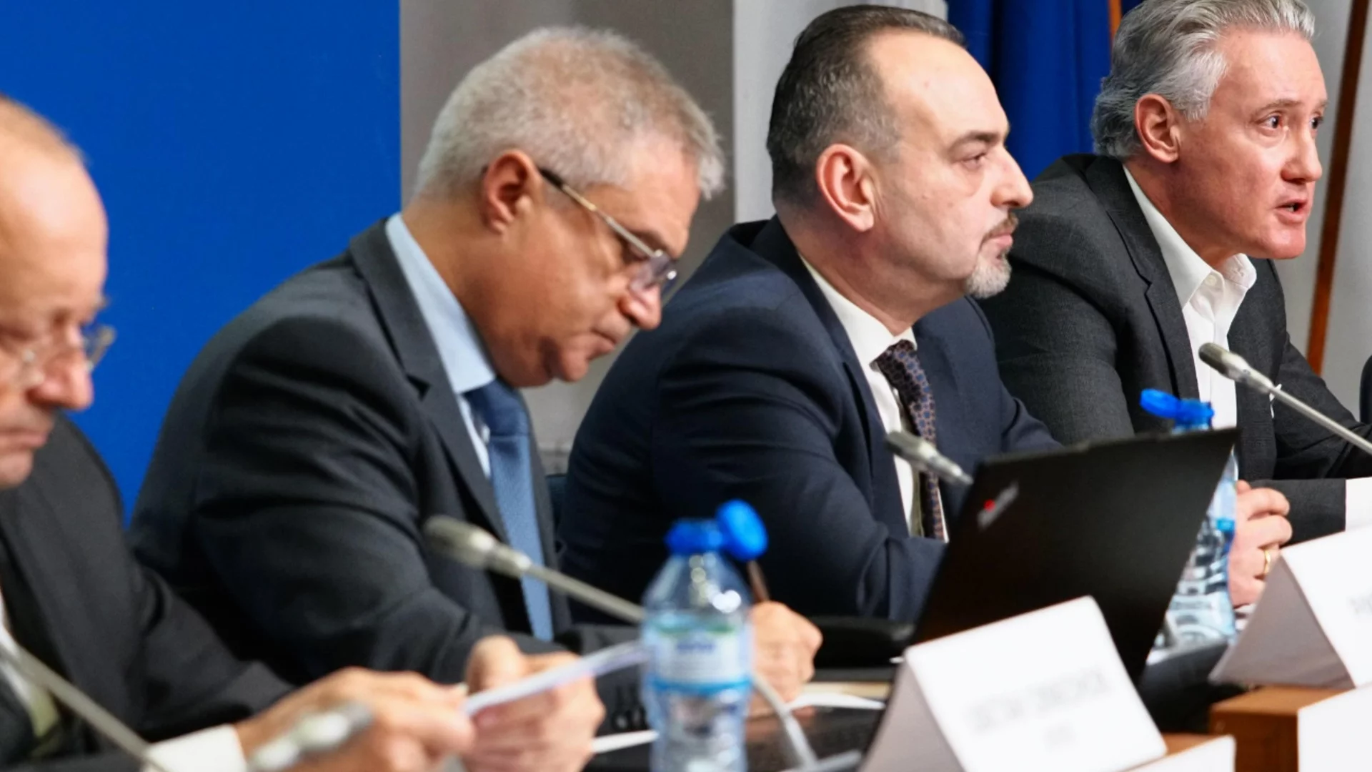 Прозрачен механизъм за минималната заплата и достъп на работници от трети страни поискаха работодателите