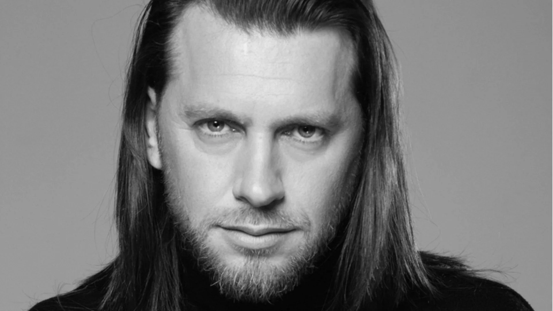 Веселин Плачков се радва на новороденото бебе в семейството (ВИДЕО)