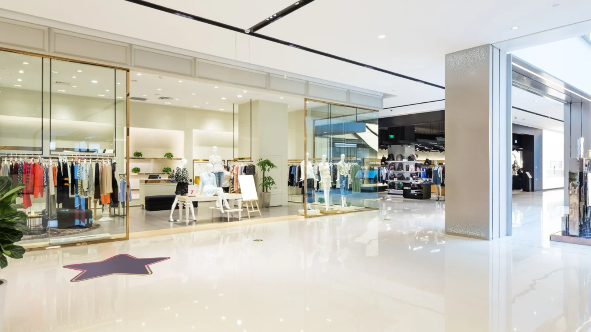 България е втора в ЕС по ръст при продажбите на дребно