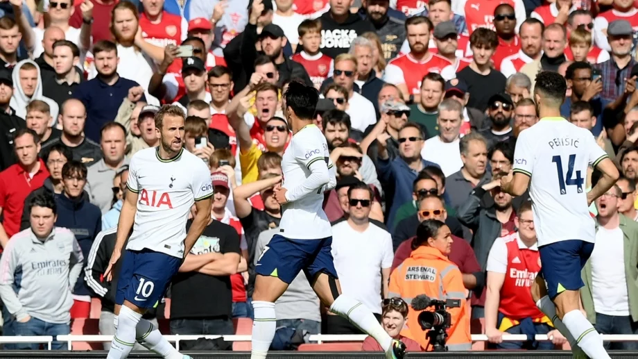 Треньорът, който изстрля Тотнъм сред големите в Англия