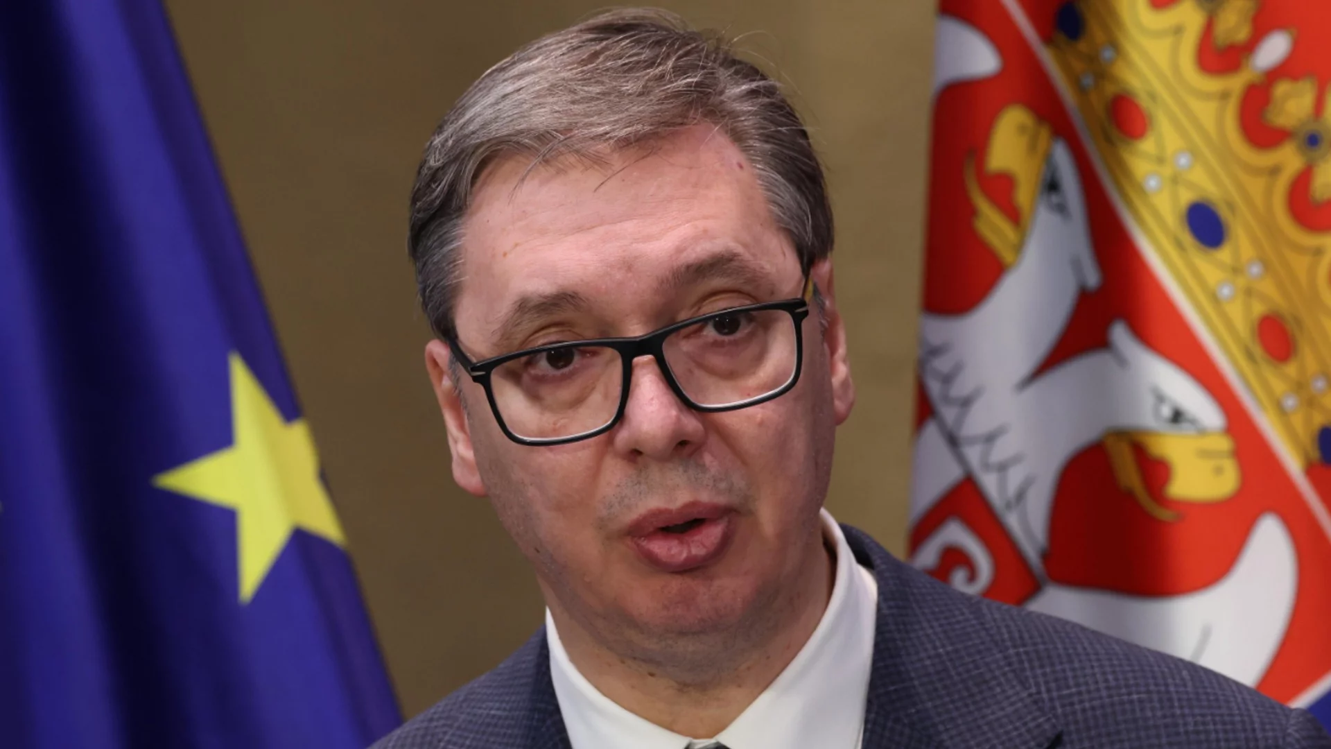 Вучич: Бих искал да се занимавам с по-малко политика