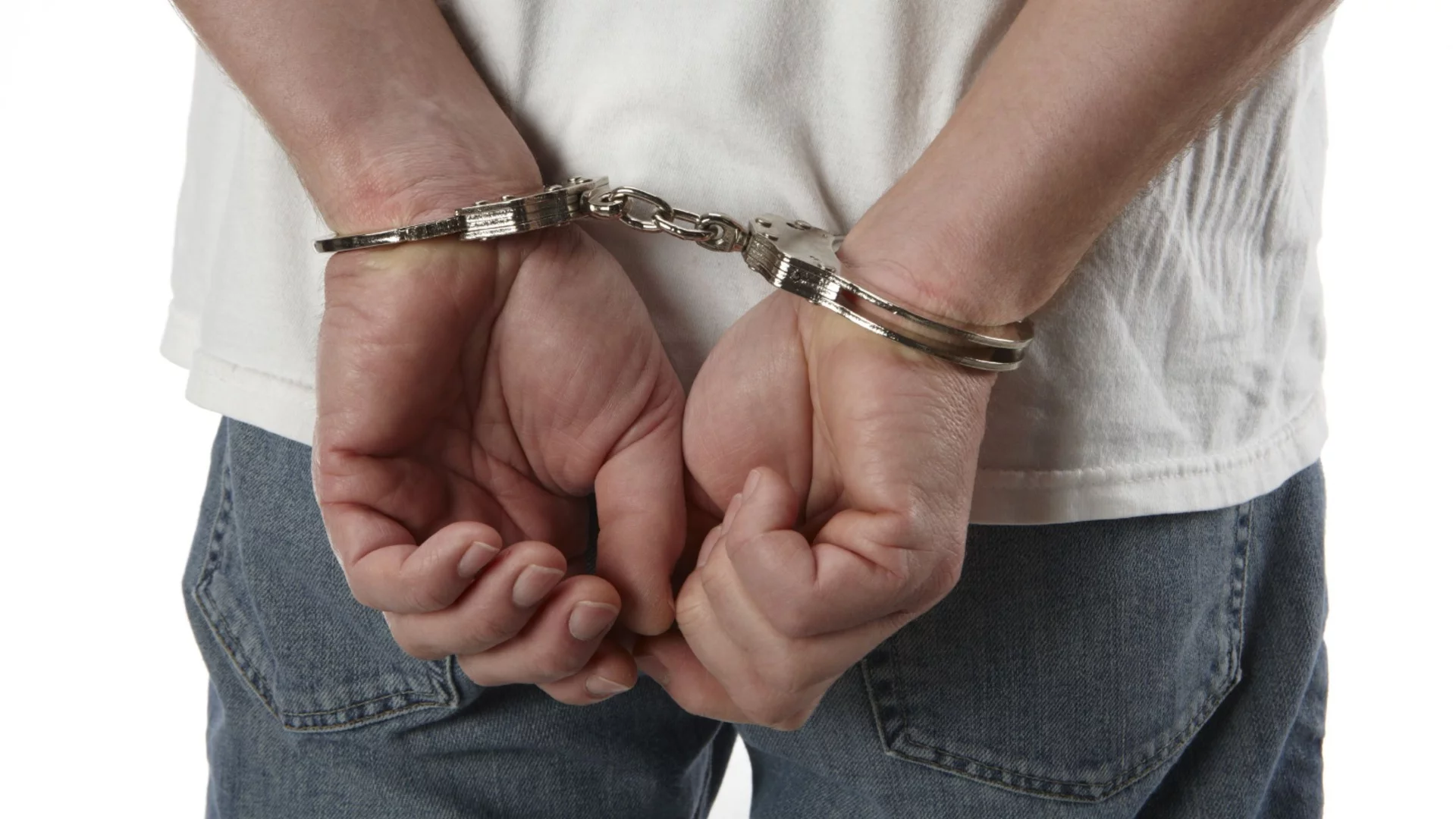 Заради камера в кабинета: Задържаха гинеколог