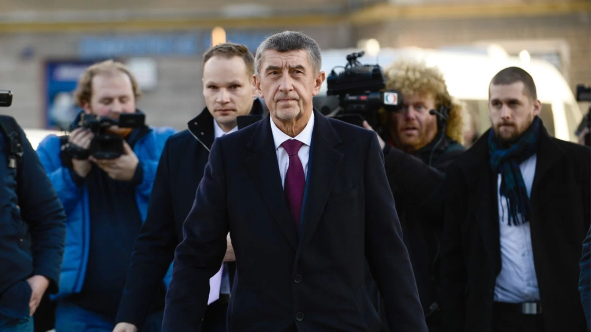 Чешкият премиер популист явно пак ще точи евросубсидии с бизнес империята си