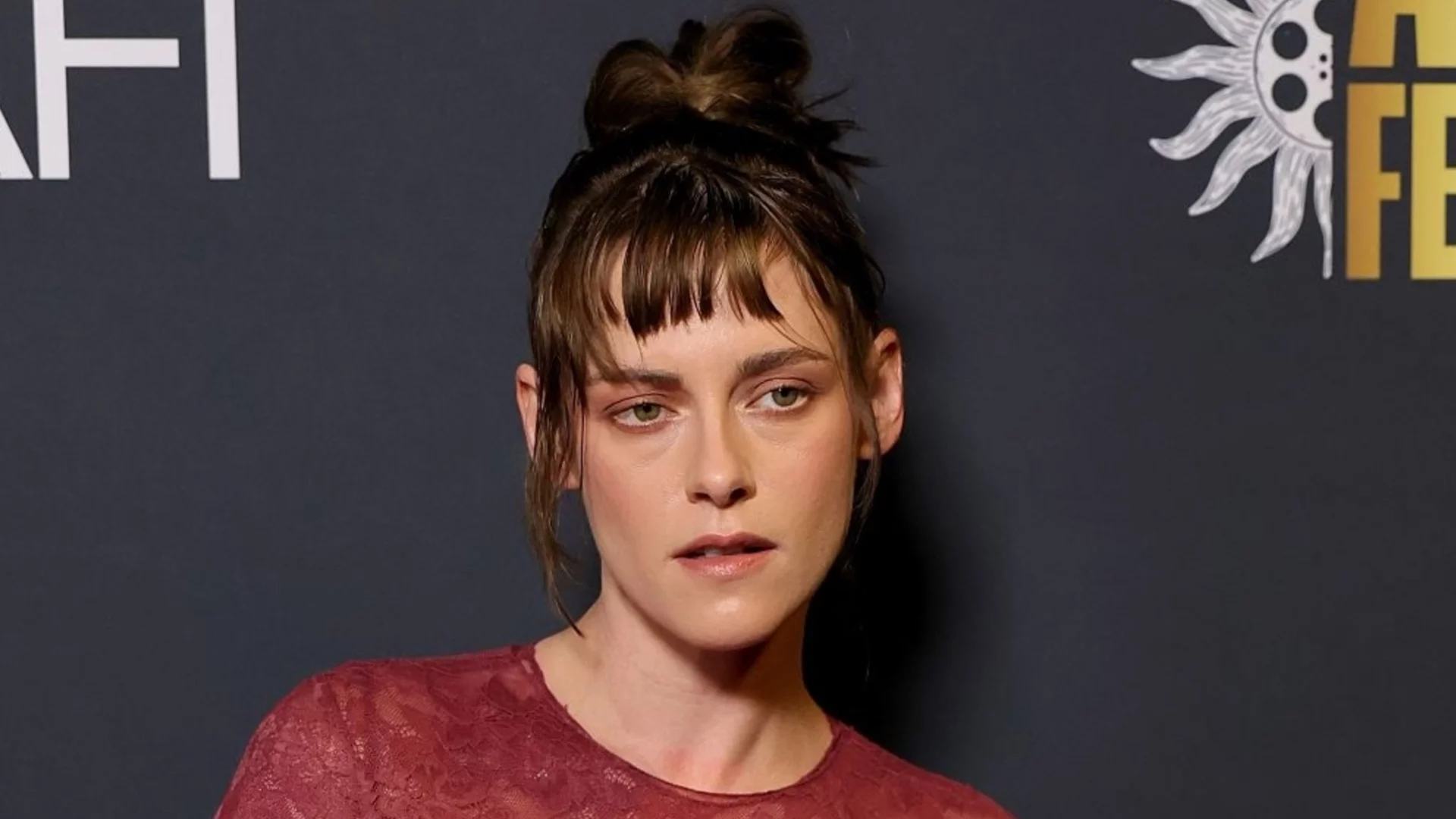 Кристен Стюарт: Образът на принцеса Даяна ме преследва (ВИДЕО)