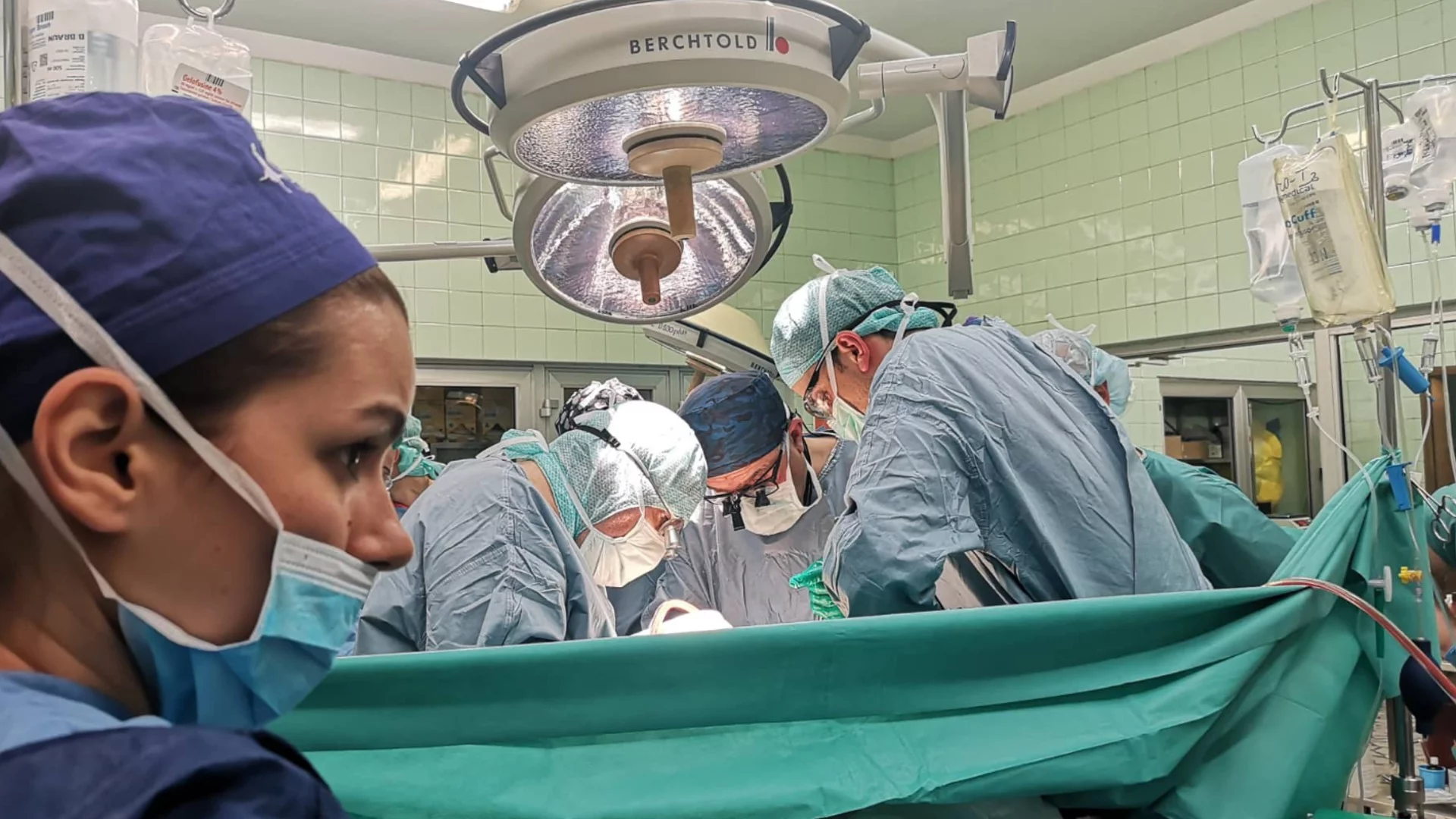 Варненската болница "Св. Анна" иска разговор с детските хирурзи, обещава промени