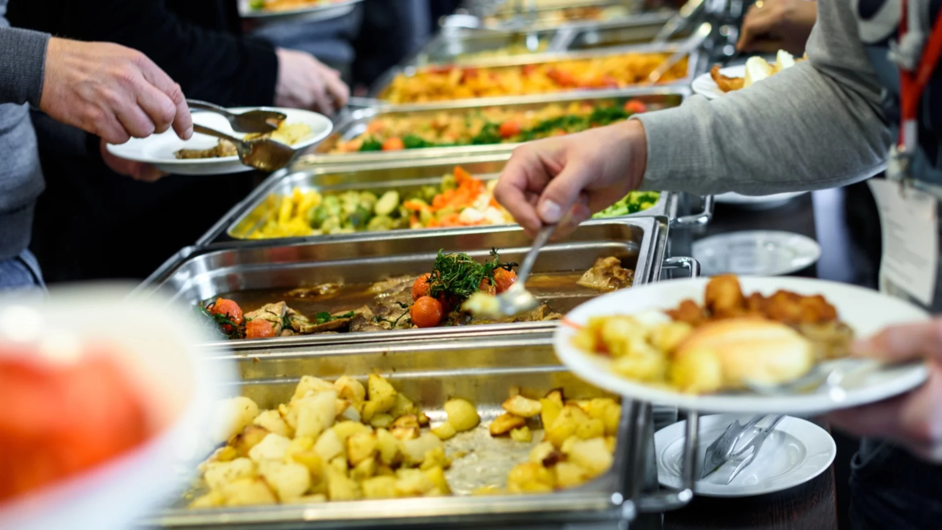 Всяка година България изхвърля храна за милиарди евро