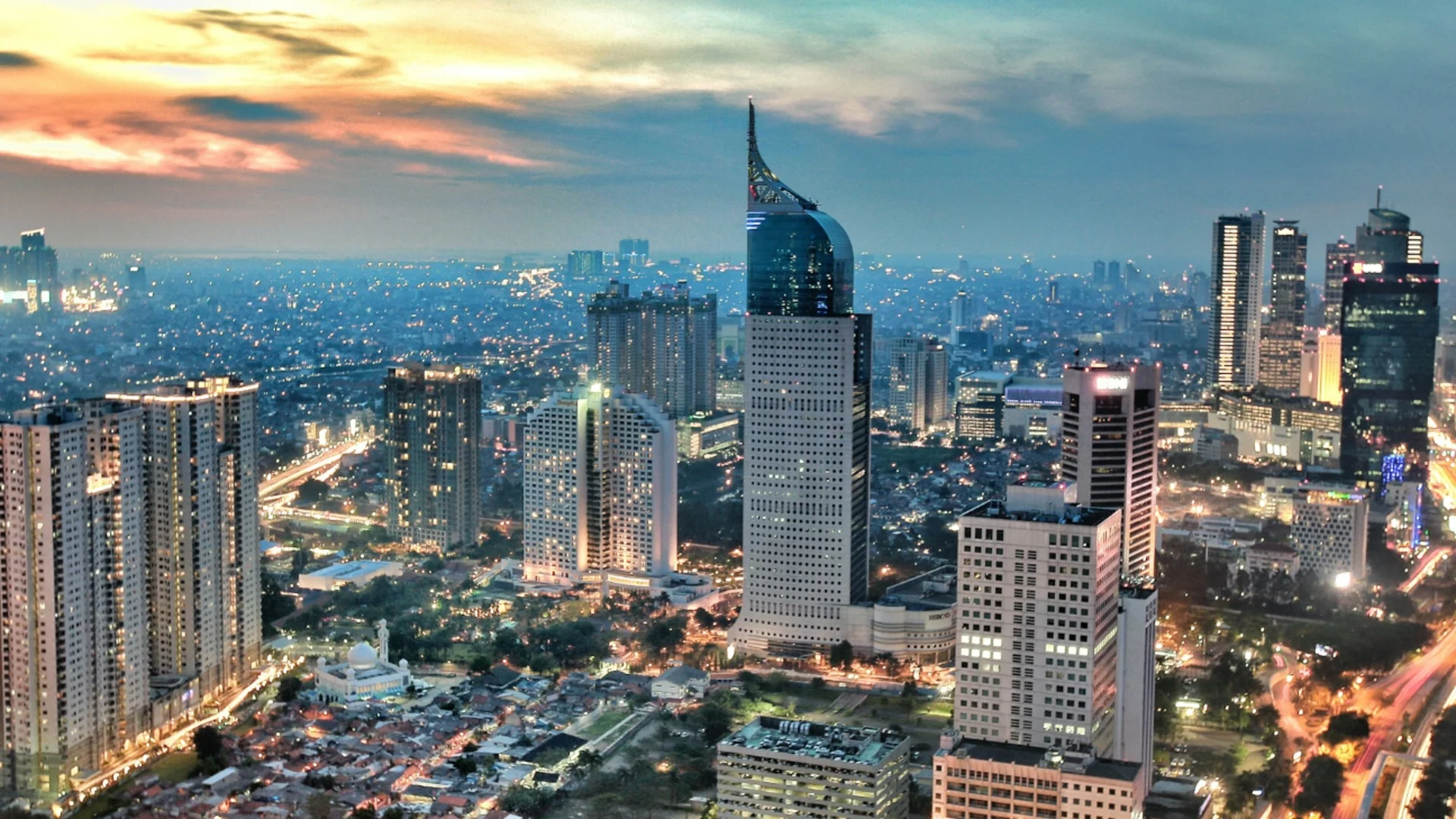 Понижиха перспективата на най-голямата икономика в Югоизточна Азия