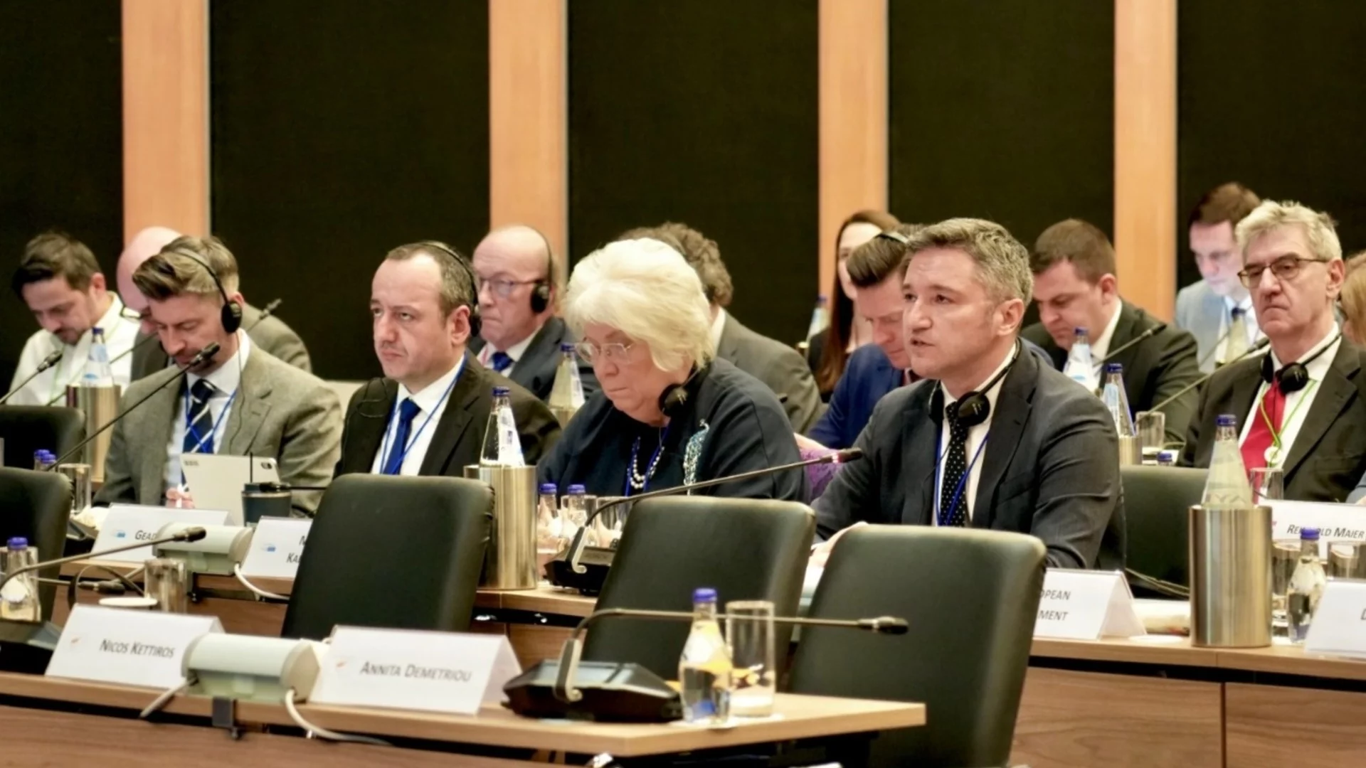 Вигенин: Европол трябва да има нови инструменти срещу престъпността в ерата на изкуствения интелект