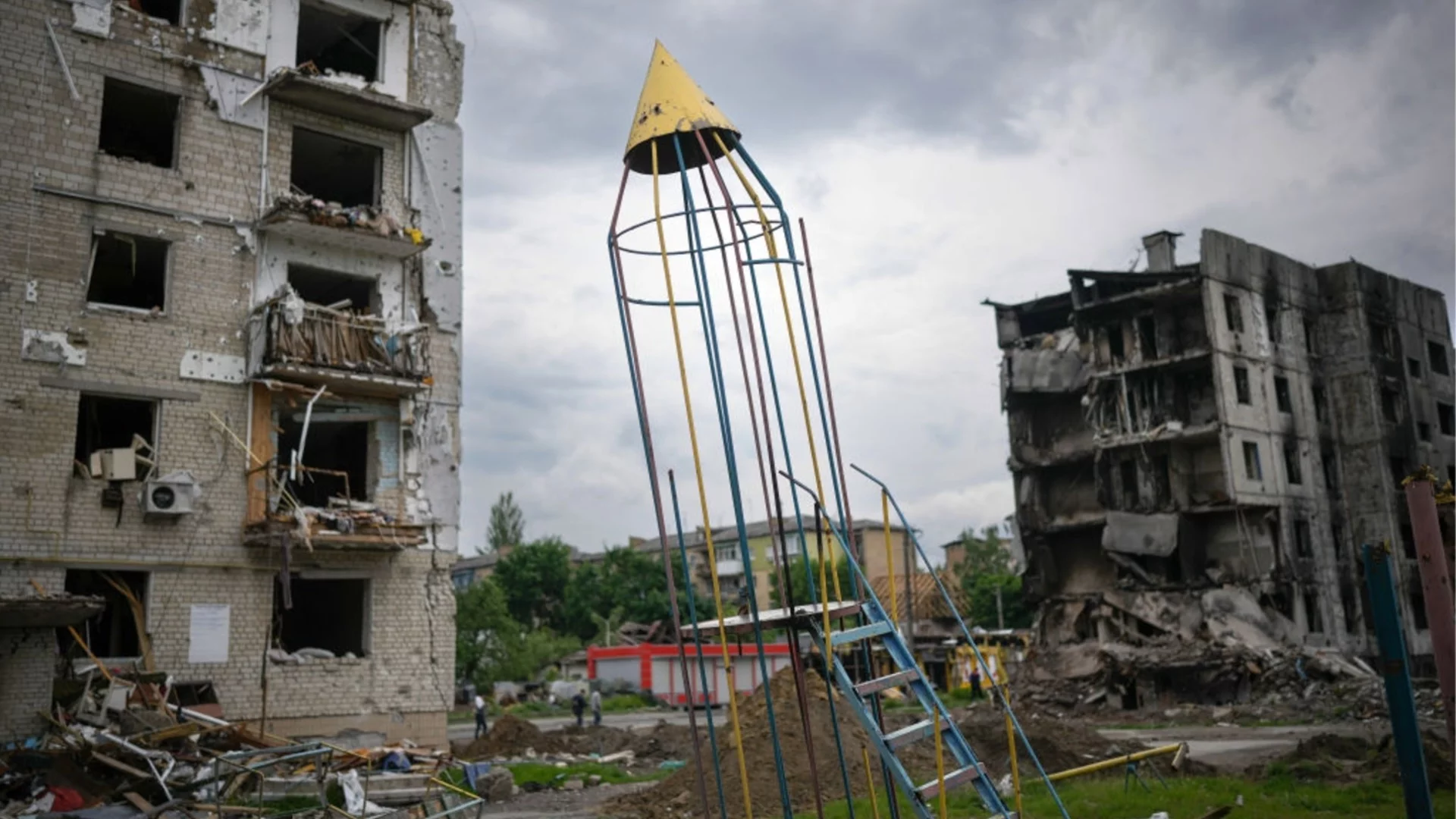 Стотици домове в Киев остават на студено до края на отоплителния сезон