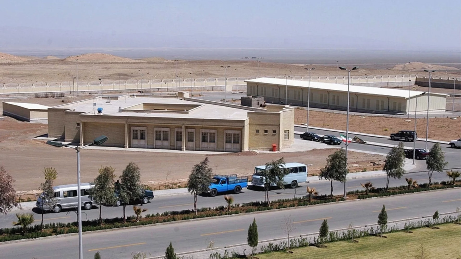 Ядрено оръжие или ракети: Иран е направил труден избор, но крие и нещо ценно (САТЕЛИТНИ СНИМКИ)