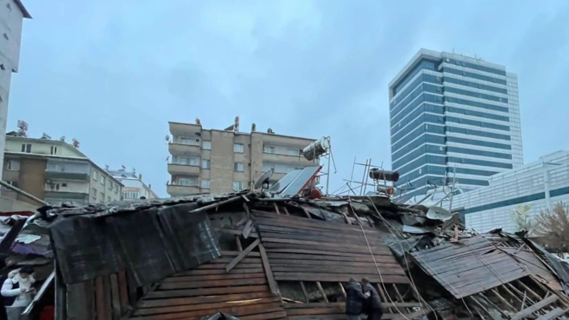 3 години след опустошителното земетресение: Ердоган обяви, че Турция е възстановена (ВИДЕО)