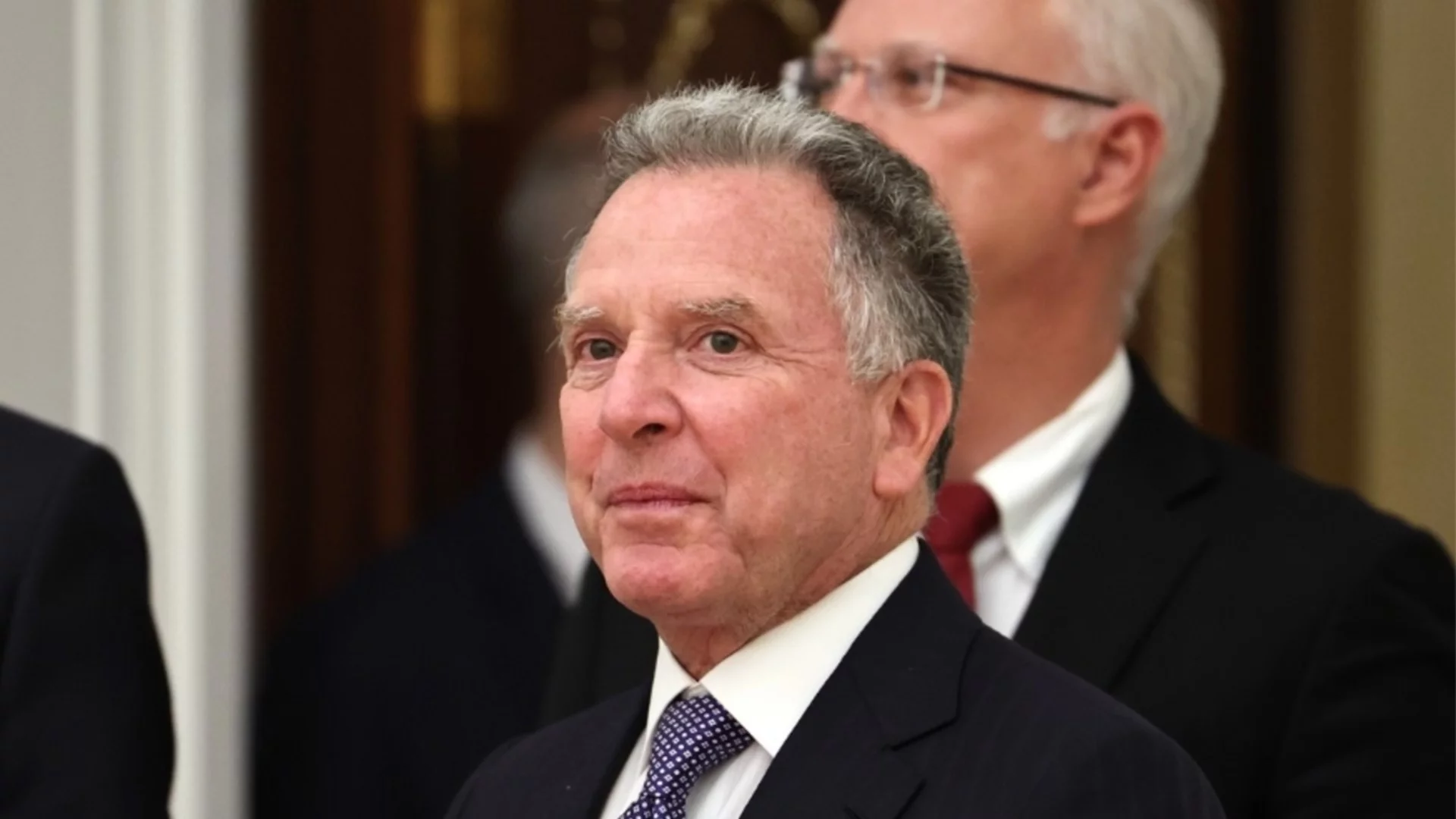 САЩ към гражданите си в деня на преговорите: Напуснете Иран незабавно