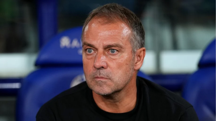 Ханзи Флик внесе яснота за бъдещето на Роберт Левандовски в Барселона