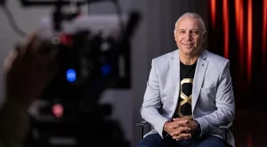 ОФИЦИАЛНО: Ето го актьорът, който ще играе Христо Стоичков в големия филм