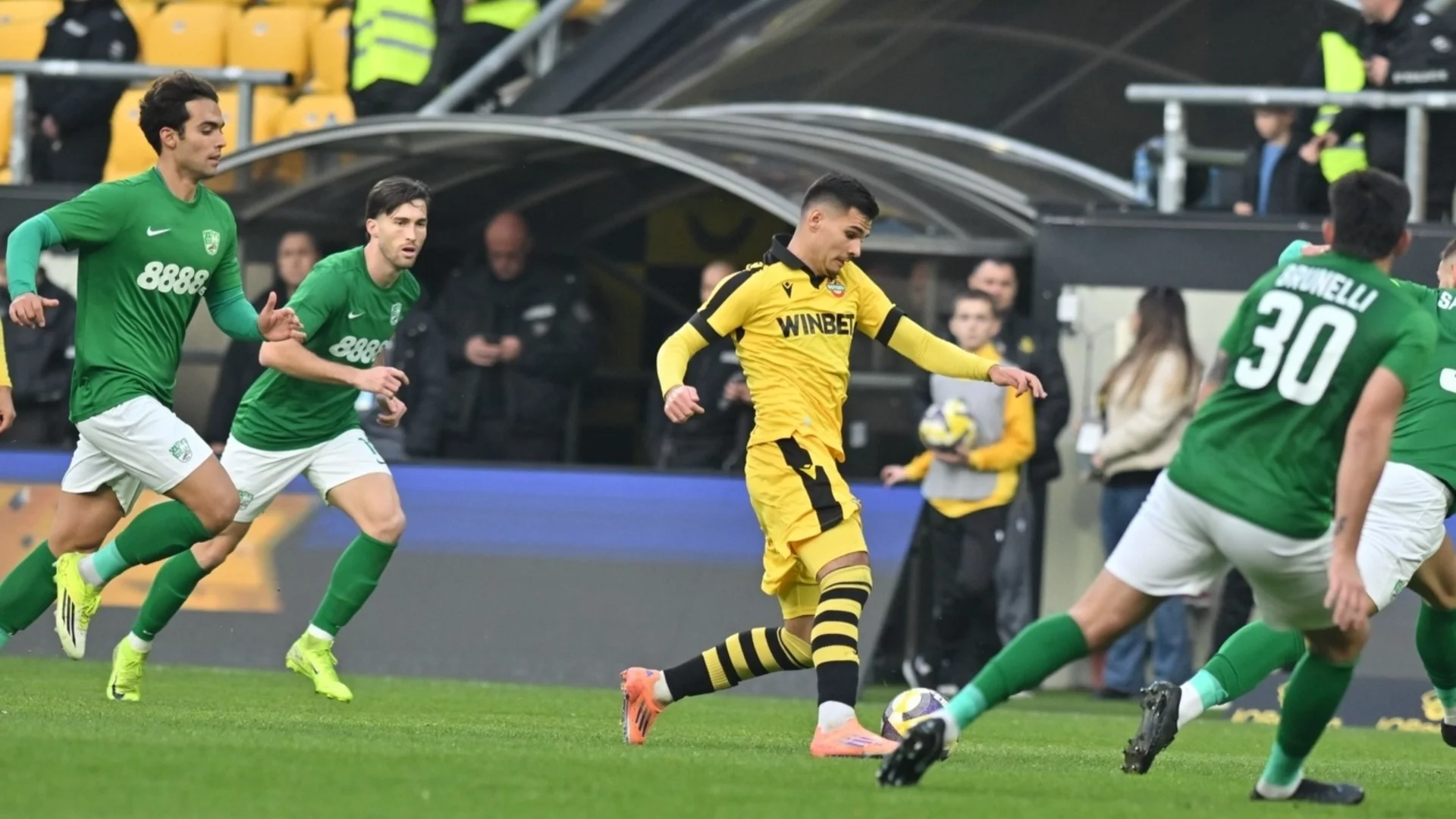 В мач с куп пропуски: Непробиваем вратар лиши Ботев Пловдив от победа над Берое