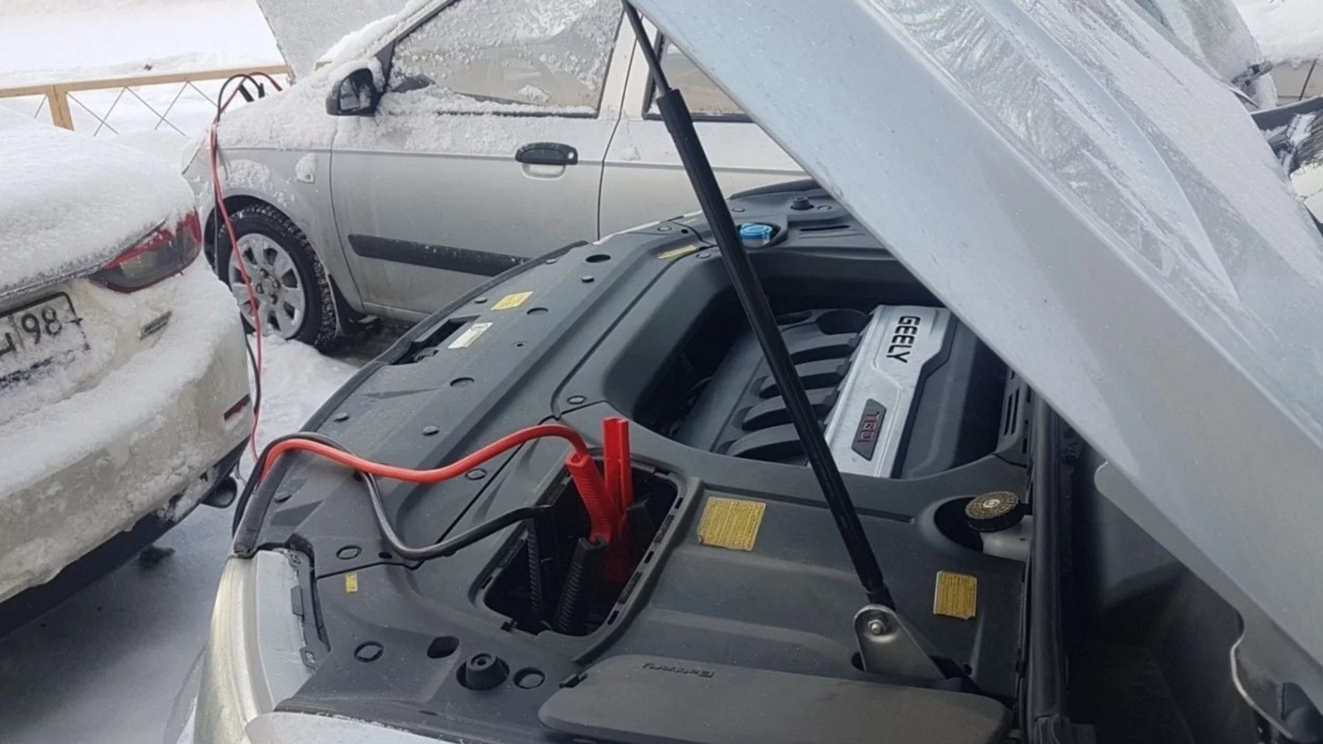 За колко време се зарежда паднал акумулатор през зимата