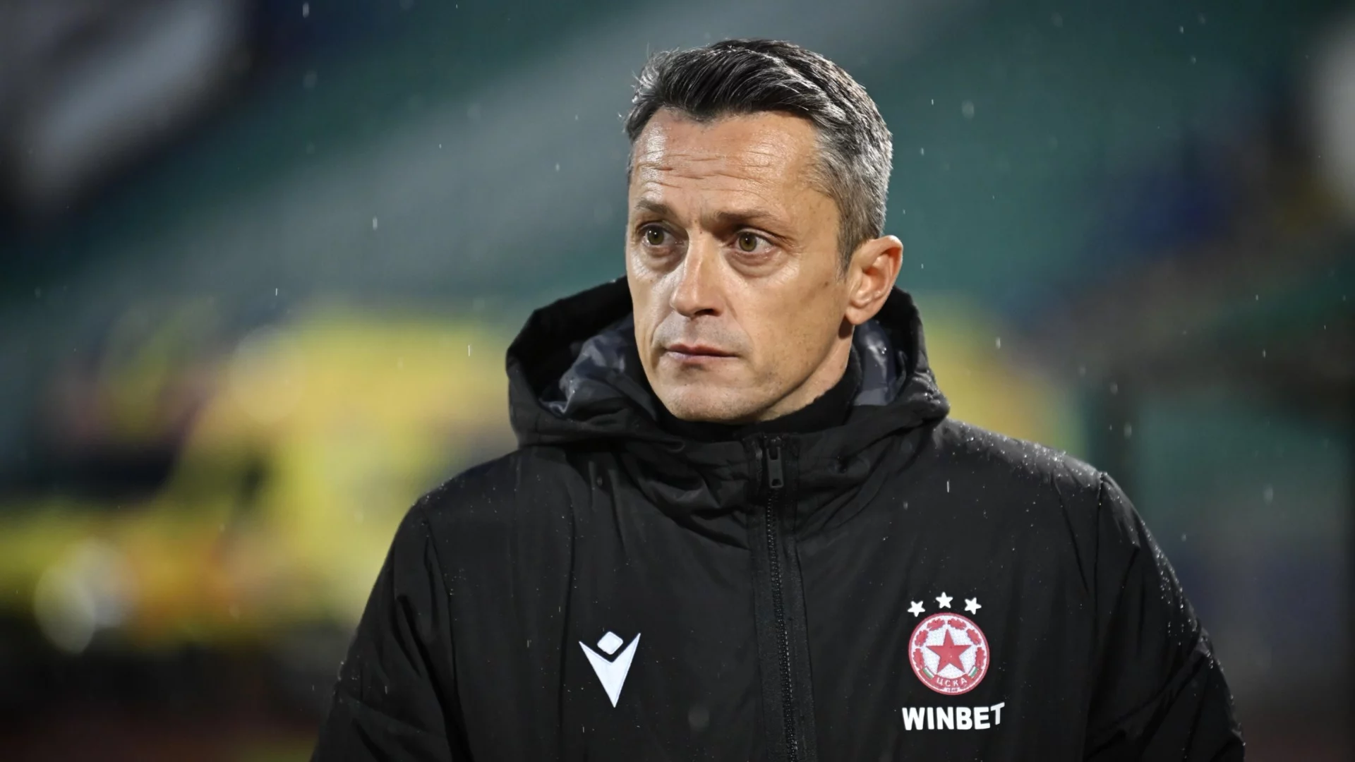 Проблем след проблем в ЦСКА - всичко се обръща с главата надолу за Христо Янев 