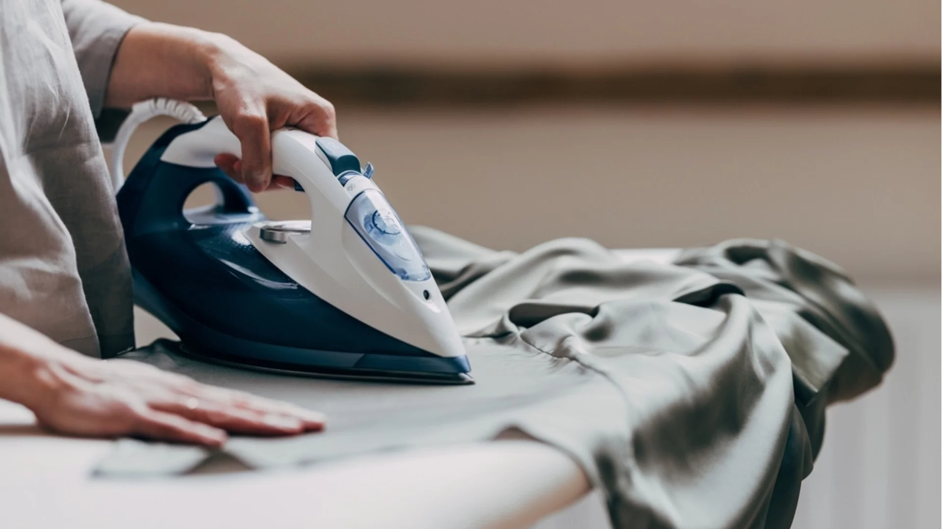 Как да гладим дрехите на подходяща температура