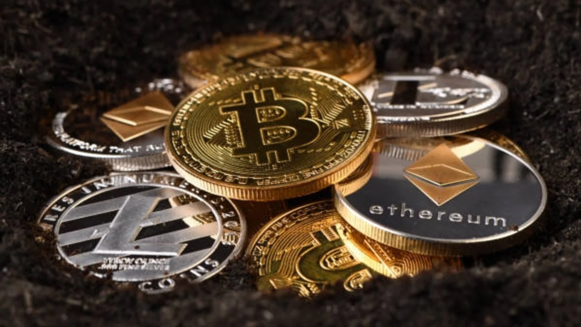 КФН с предупреждение след опити за измами в криптосектора