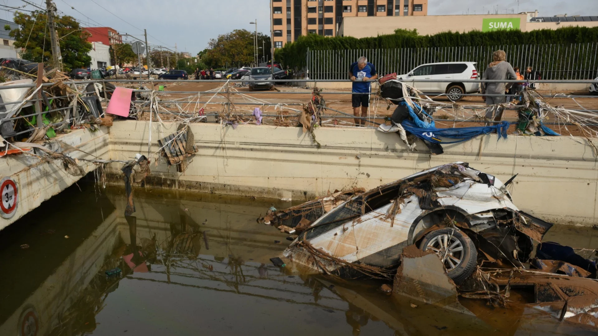 След наводненията: Педро Санчес с призив за мерки срещу климатичните промени