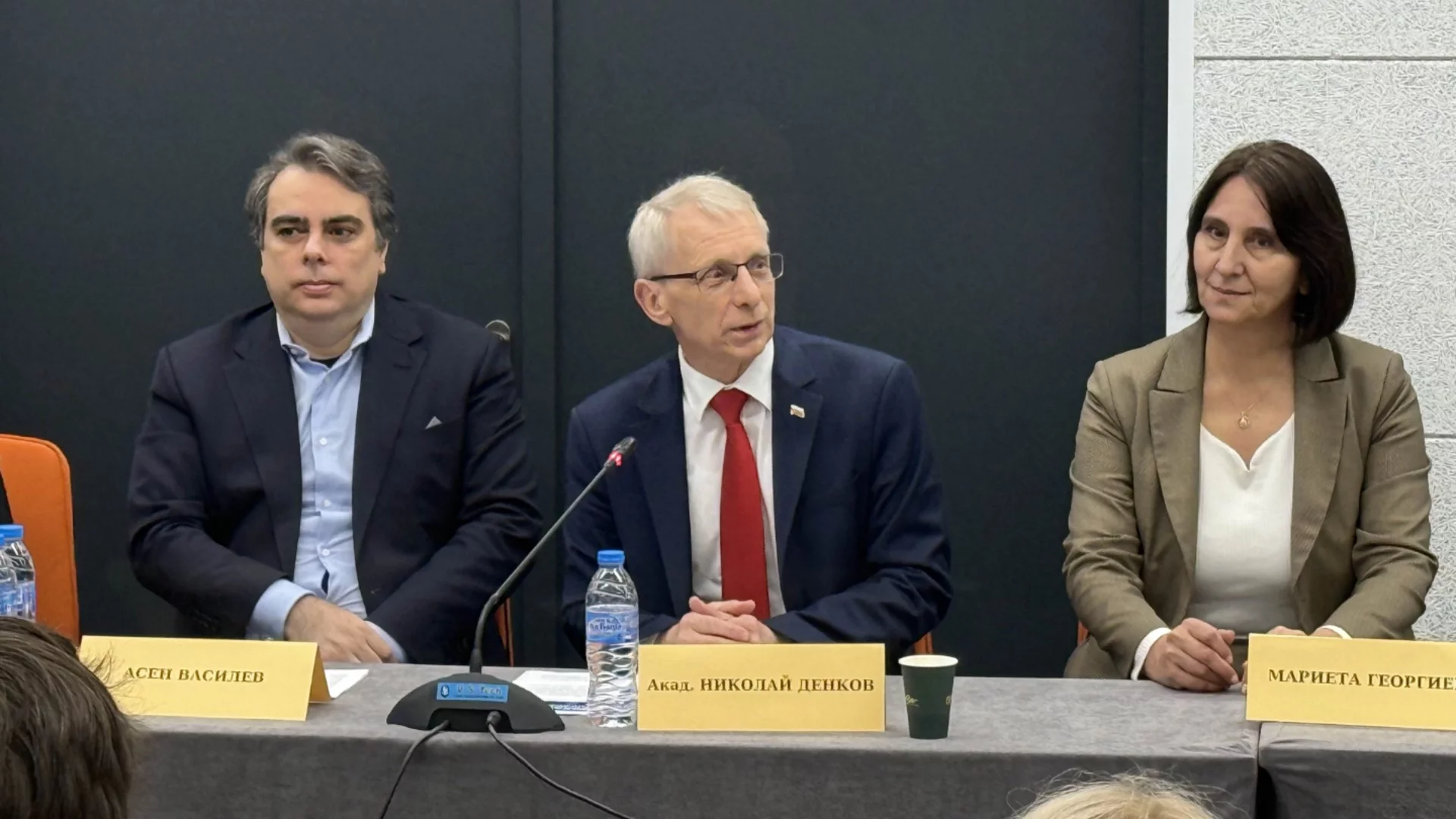 Учене чрез преживяване, по-малко учебен материал и час по ментално здраве: Спешните задачи на дневен ред в училище