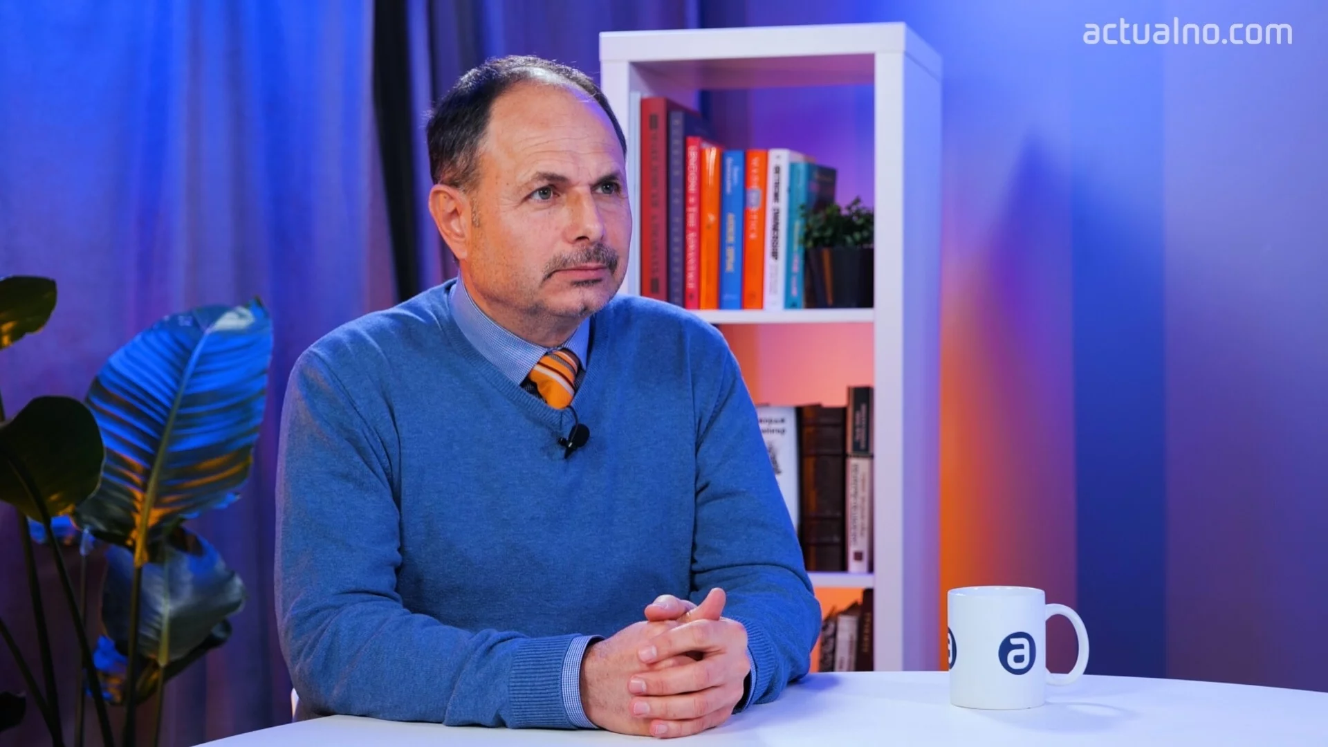 Скандалът с Радостин Василев и Йотова и сценариите с Радев: Говори д-р Георги Проданов (ВИДЕО)