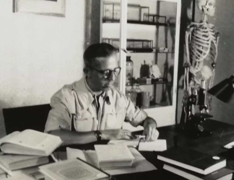 11 февруари в историята: Унижение за Димитър Димов - принуден е да редактира романа "Тютюн"