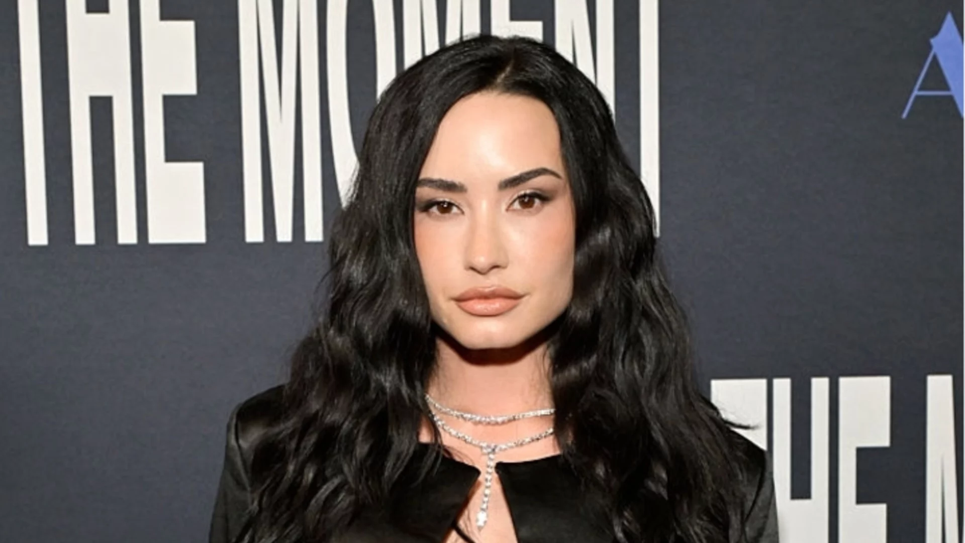 Деми Ловато отменя концерти заради здравословното си състояние