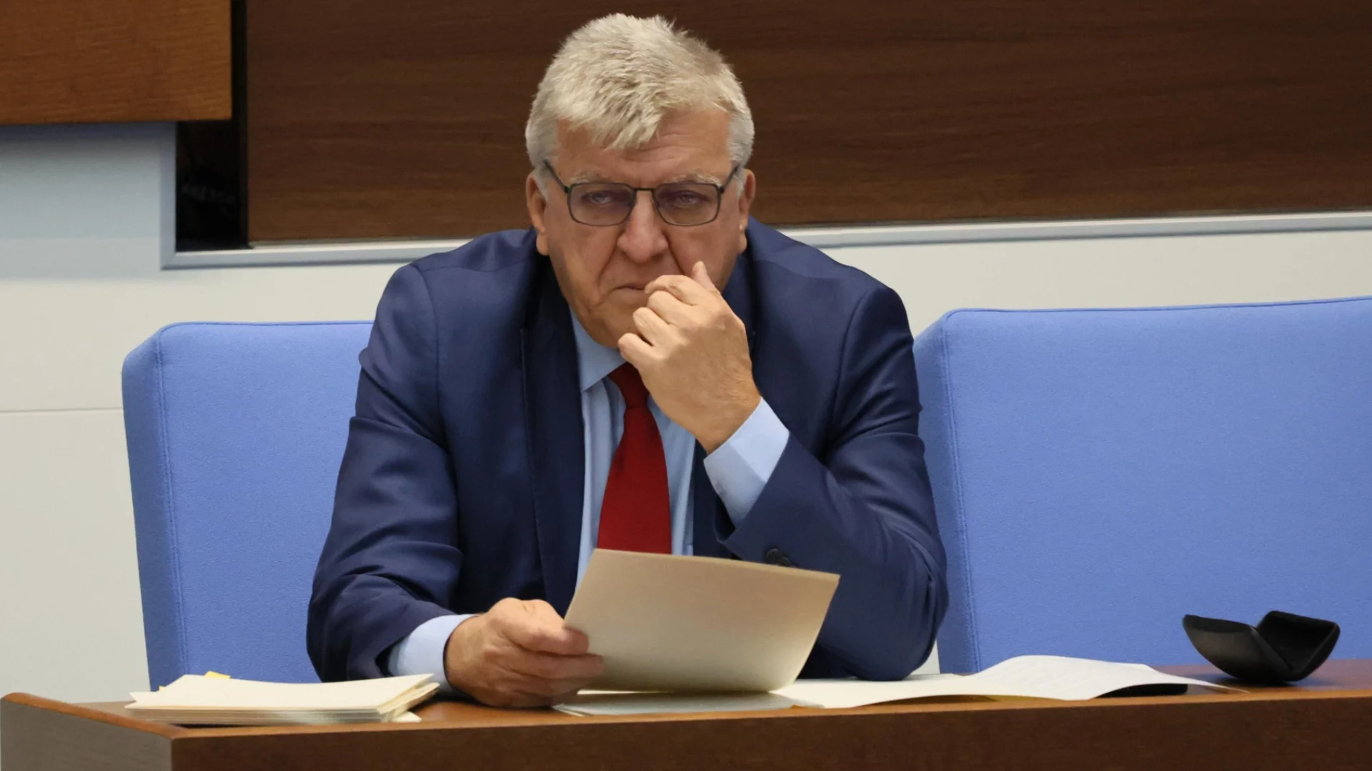 "Рейнджърите" на Ивайло Калушев и "държавната им работа": Разяснения от екоминистъра Манол Генов