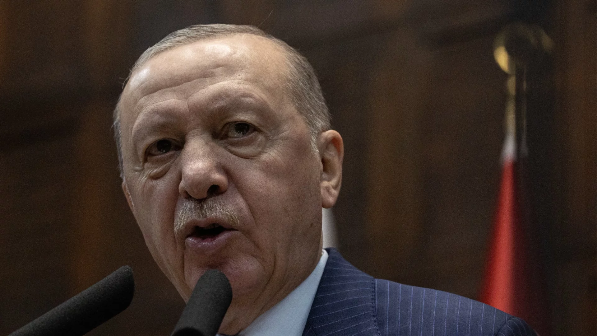 Рокади: Ердоган смени ключови министри