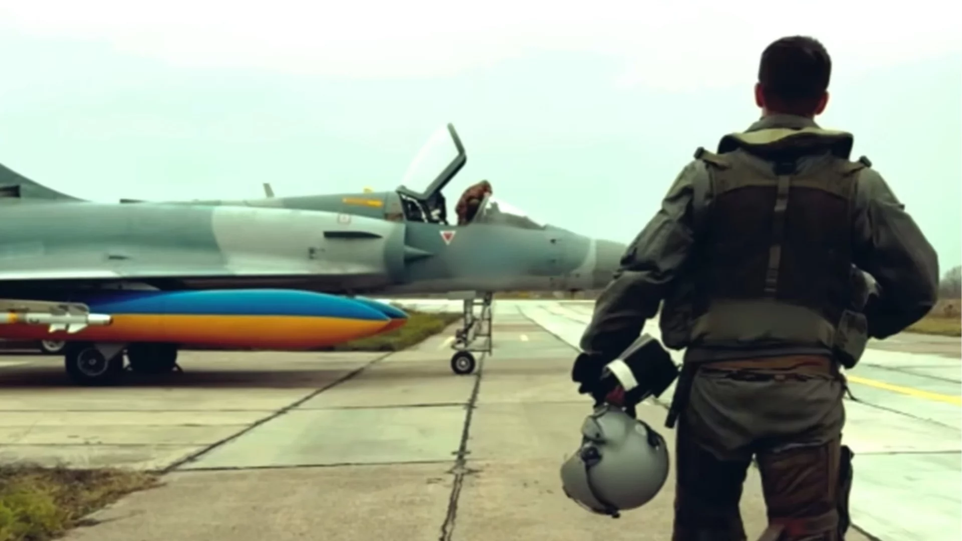 Франция праща още изтребители Mirage 2000 на Украйна, страните обсъдиха и доставка на далекобойни ракети