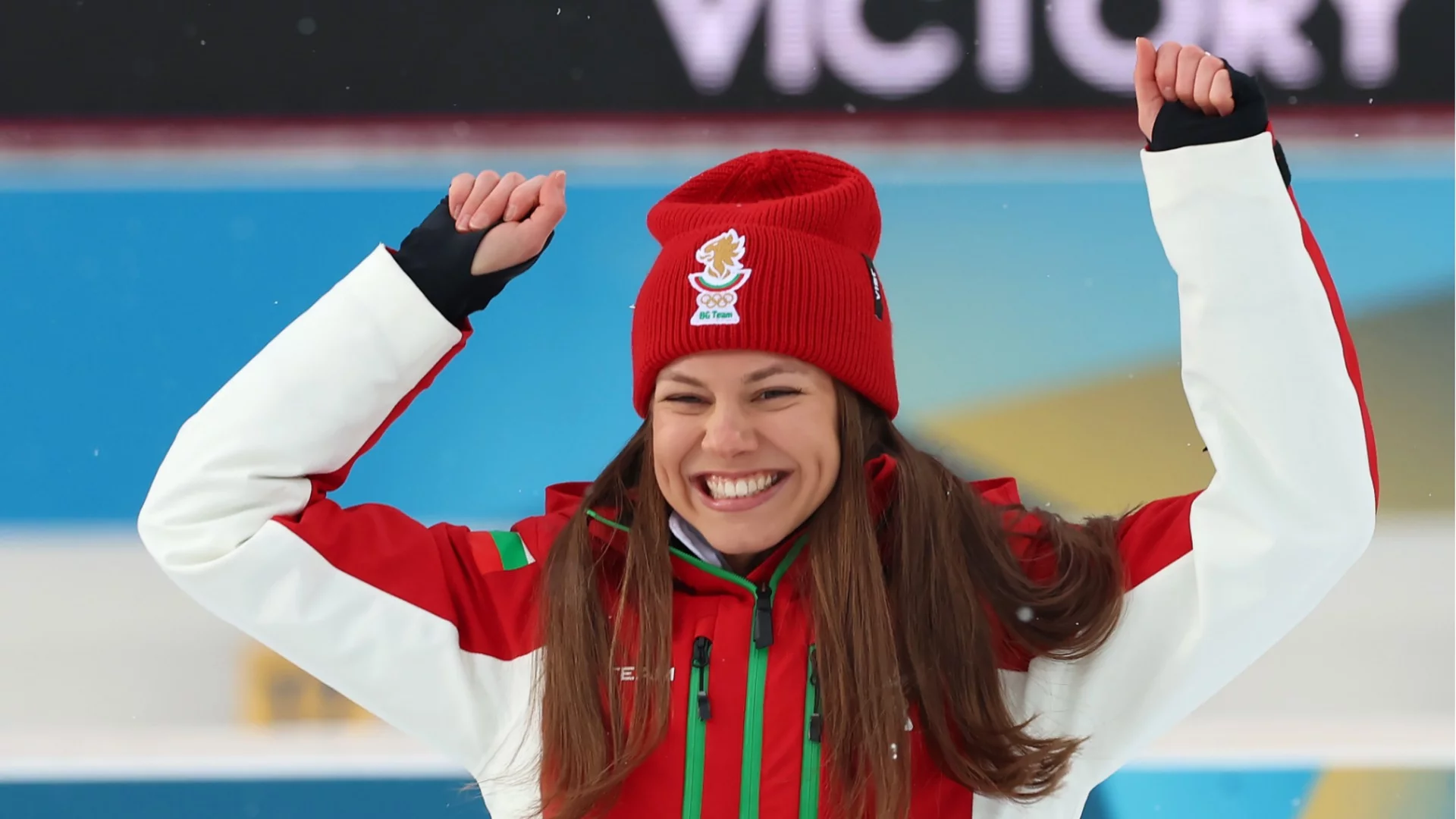 В Италия се прехласнаха по Лора Христова: "Красота! От последна в Пекин 2022 до трета в Милано/Кортина 2026"