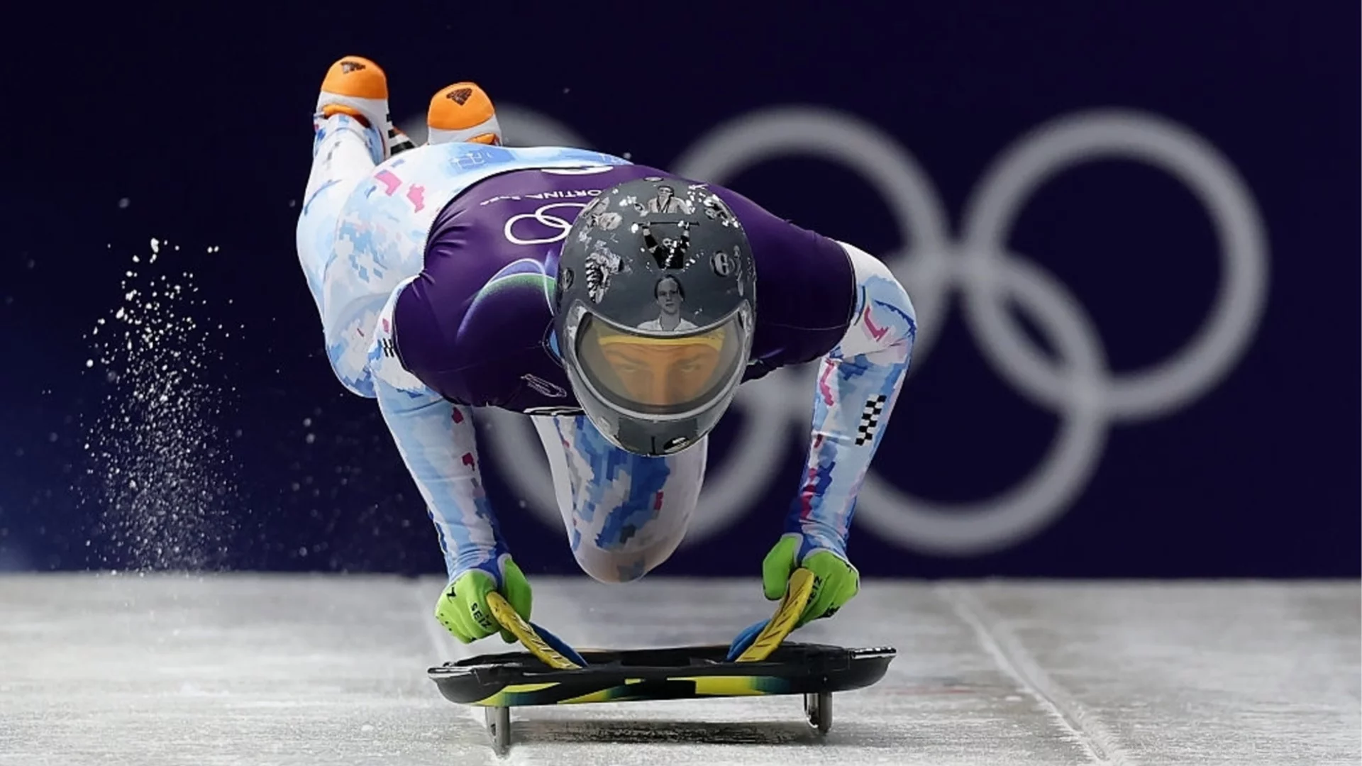 "Това е цената на нашето достойнство": Прокуденият заради спорната каска украинец си тръгва от Зимните игри с вдигната глава (ВИДЕО)