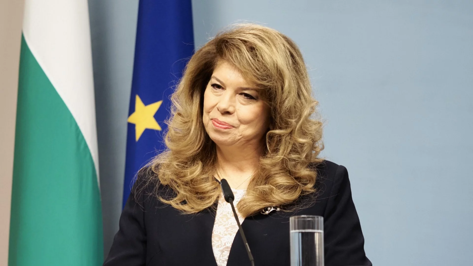 Йотова обясни защо е избрала Гюров