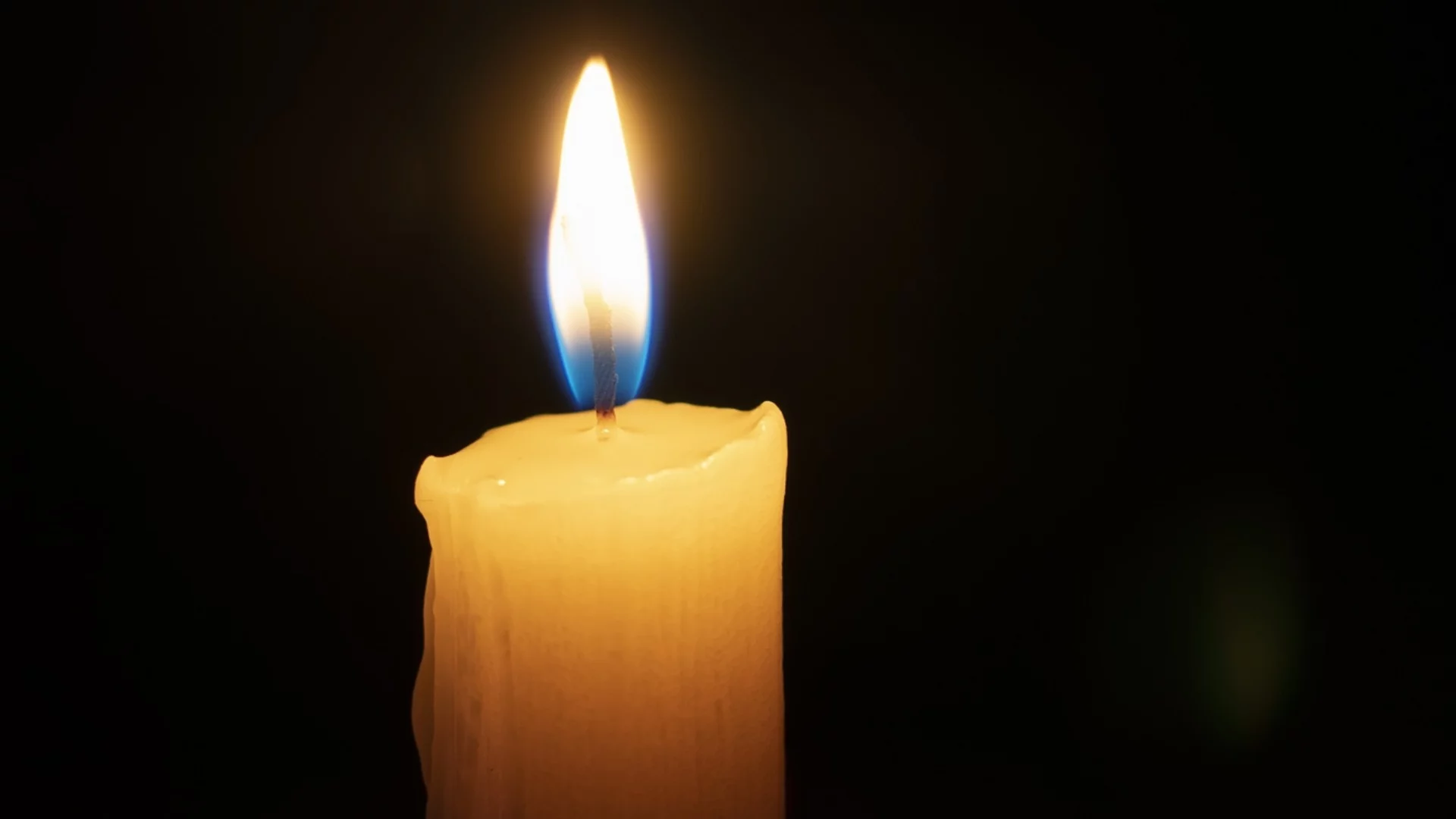 Почина барабанистът на една от най-известните британски групи