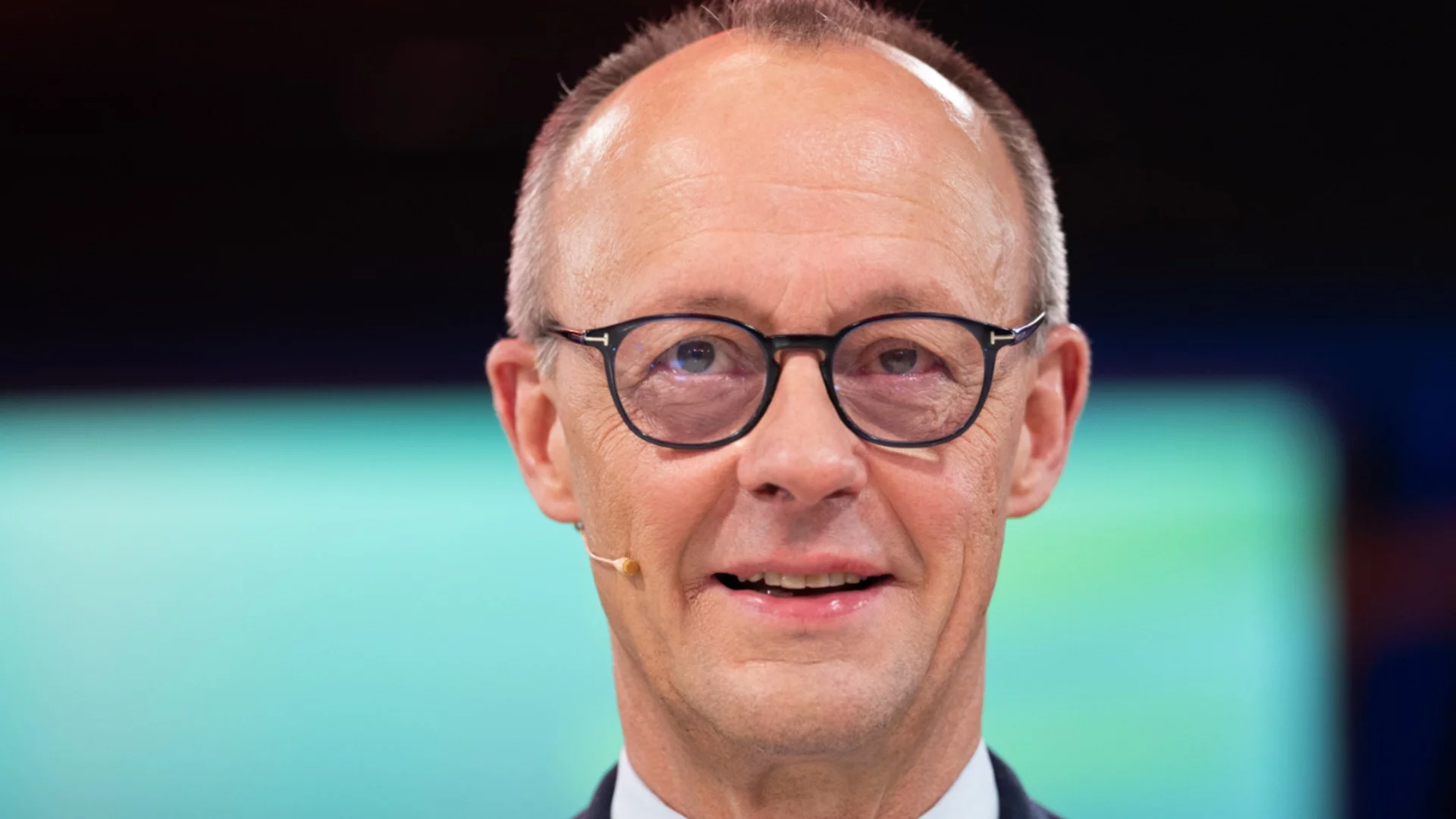 Мнозинството германци подкрепят преговори между Мерц и Путин