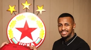 Остава ли в ЦСКА? Клубното ръководство взе финално решение за Пастор