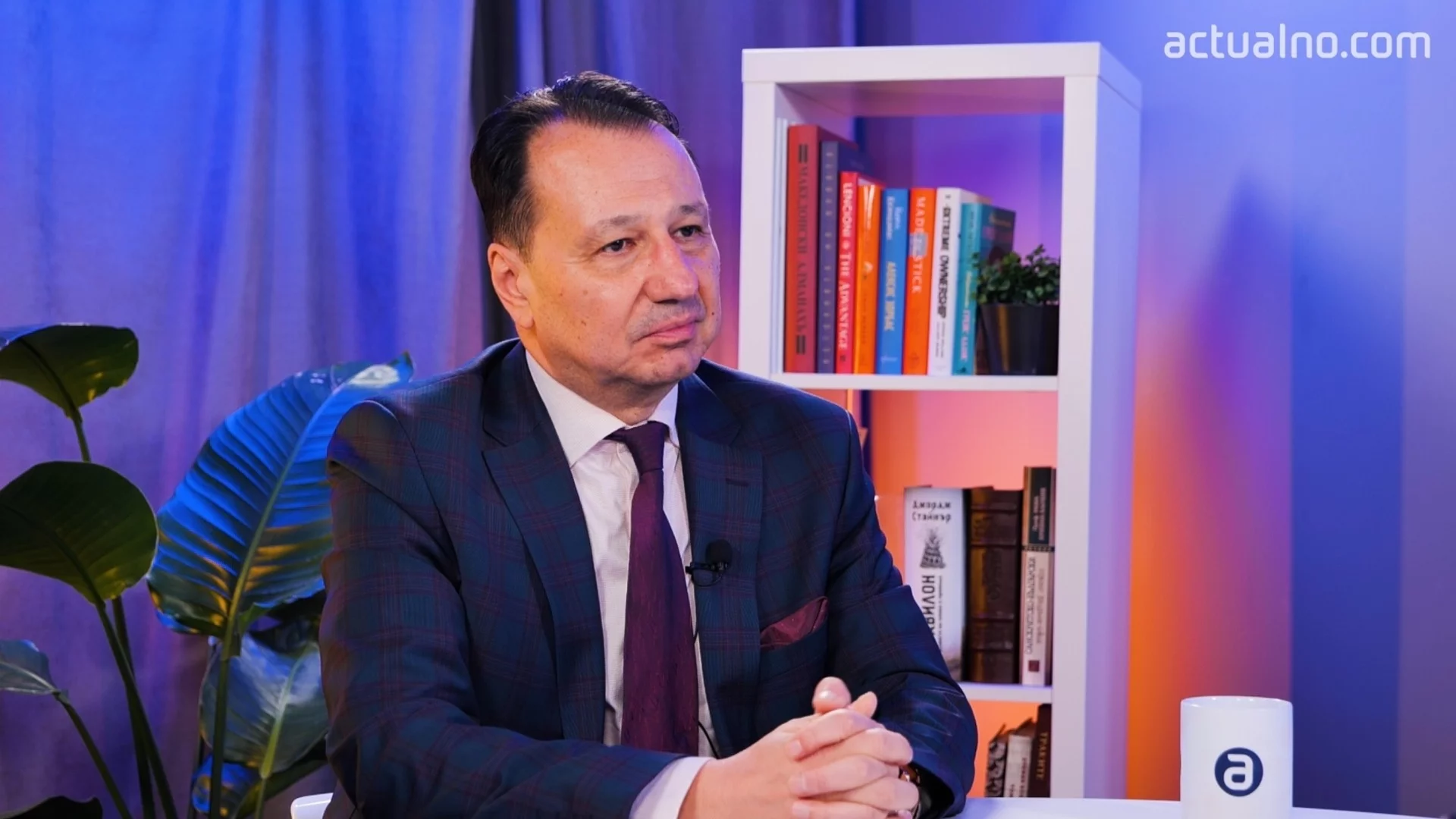 На прага ли сме на финансов хаос: Специален анализ на икономиста Юлиян Войнов (ВИДЕО)