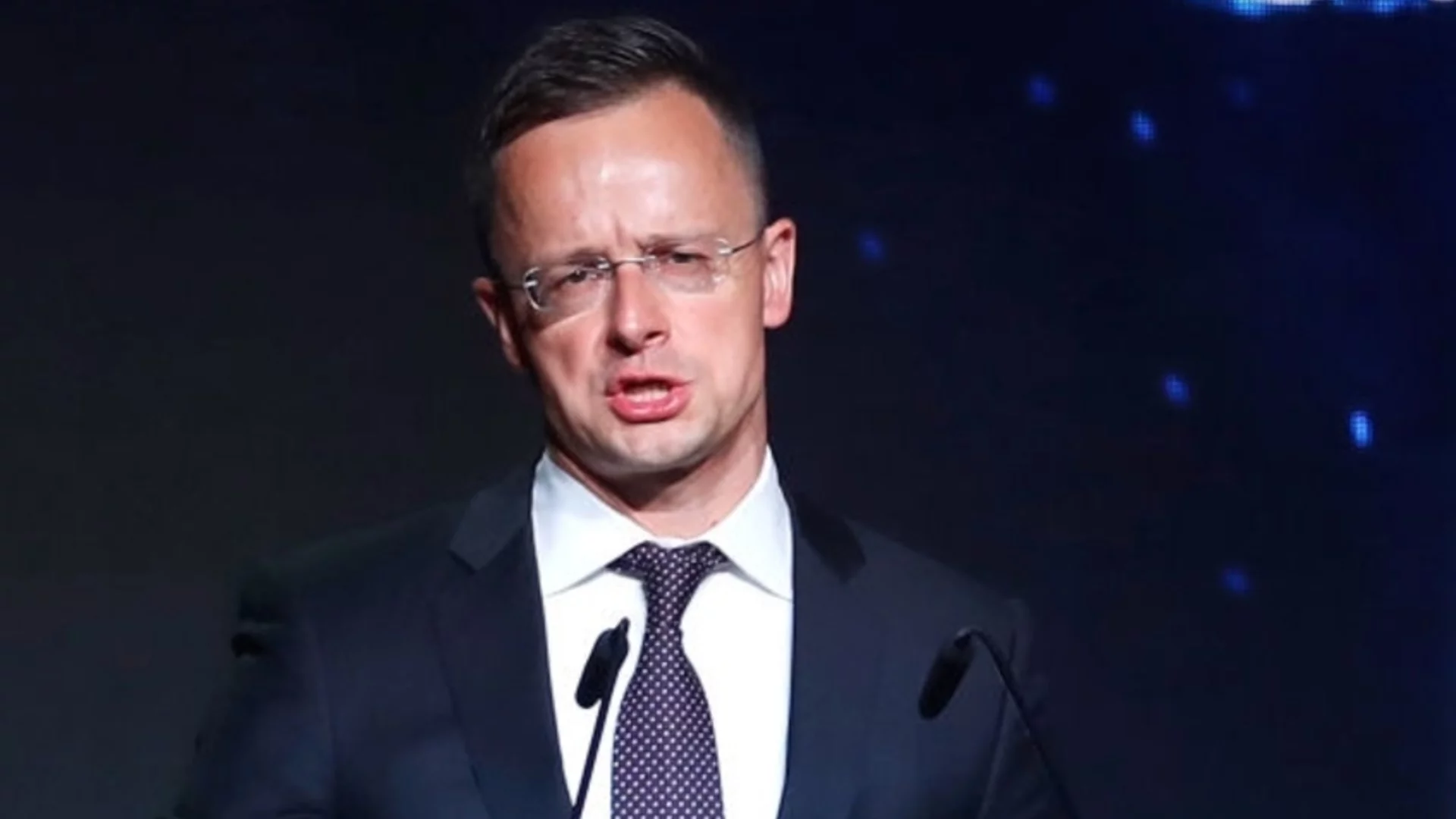 Украйна продължава грубата намеса в унгарските избори: Сиярто