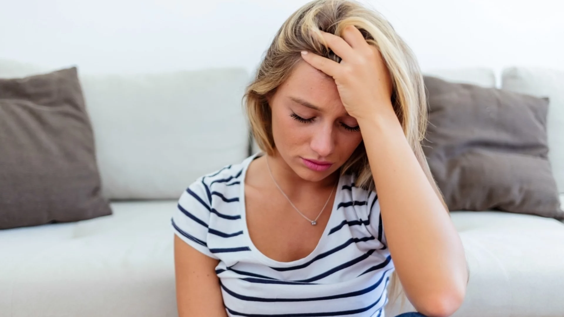 Утре Лъв, Водолей + още 2 зодии ще минат под игото на грижите